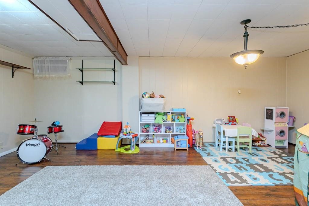 519 Kamke Street Property Photo 32