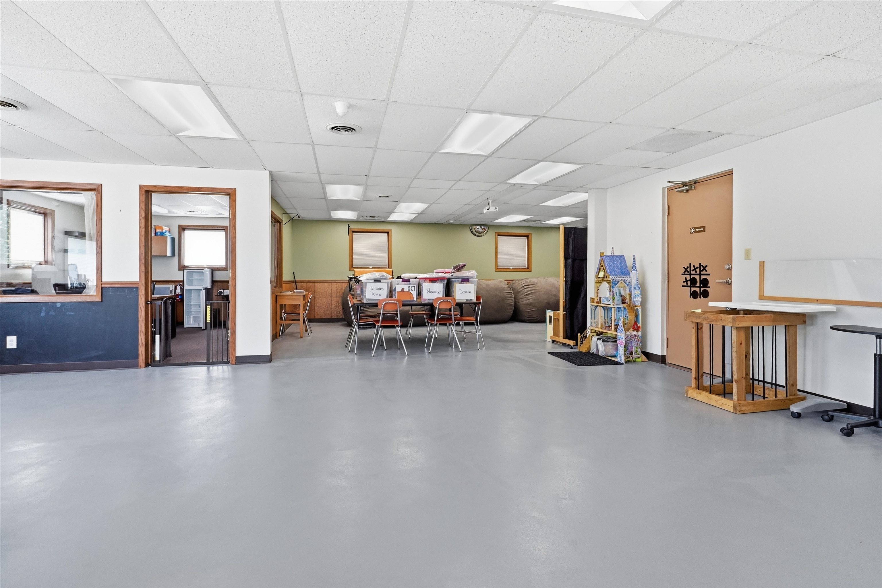 1003 Railroad Street Property Photo 6