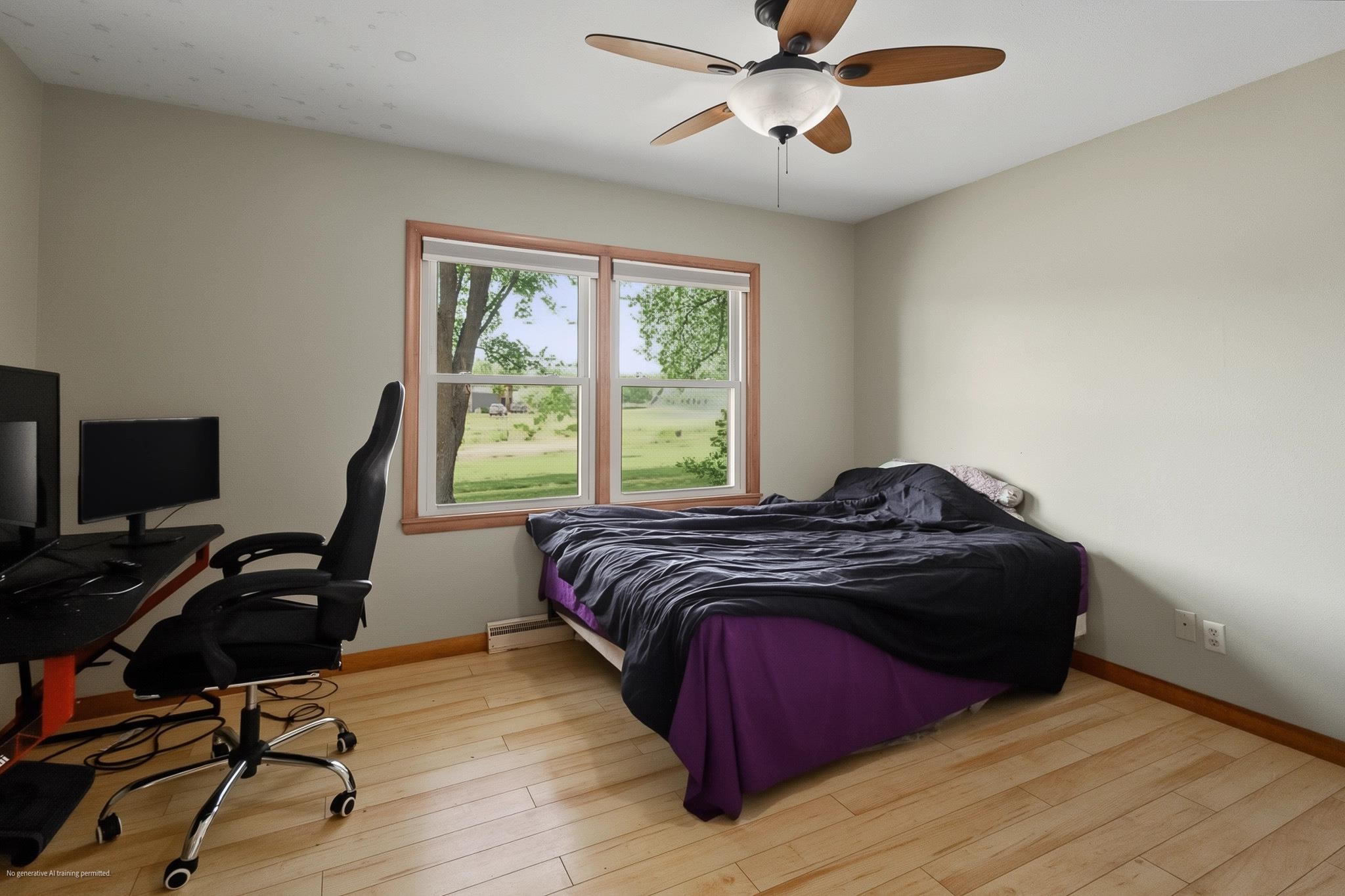 1613 N Peach Avenue Property Photo 20