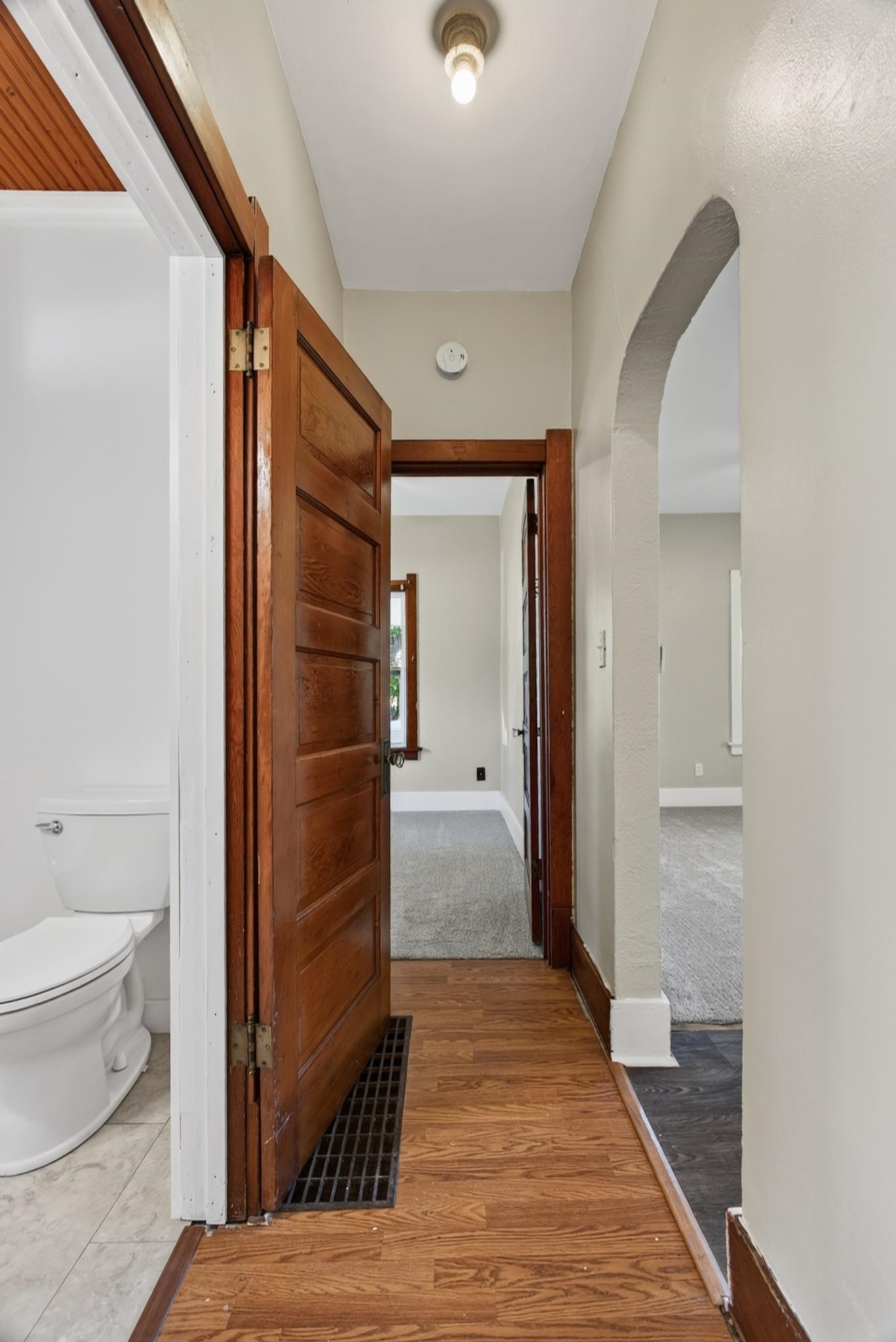 710 Lee Street Property Photo 14
