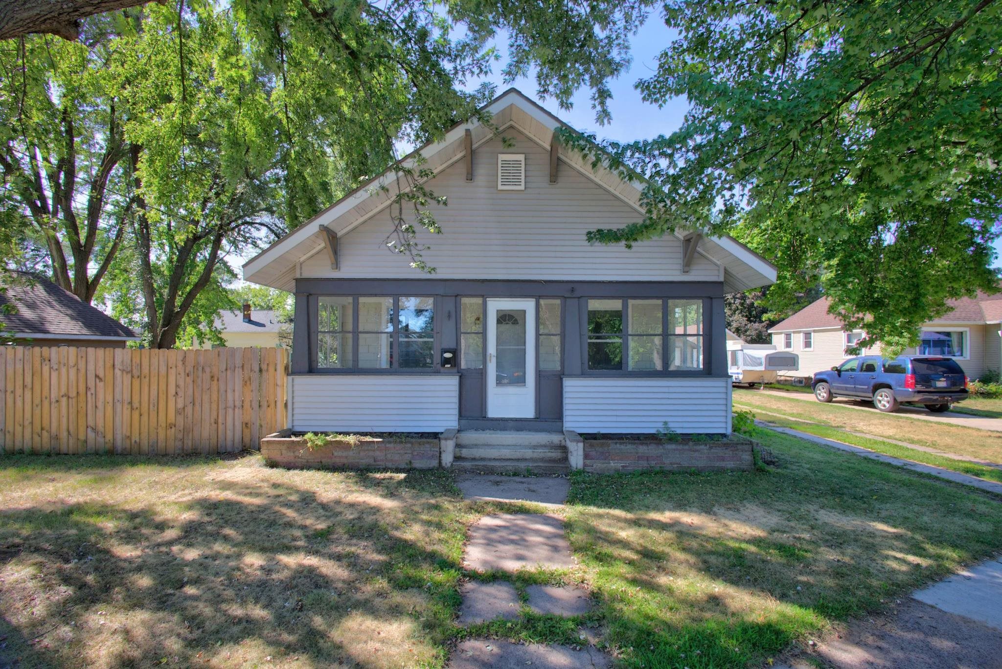 710 Lee Street Property Photo 32