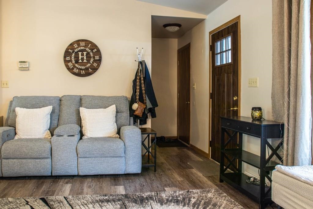 1606 Bos Creek Drive Property Photo 10