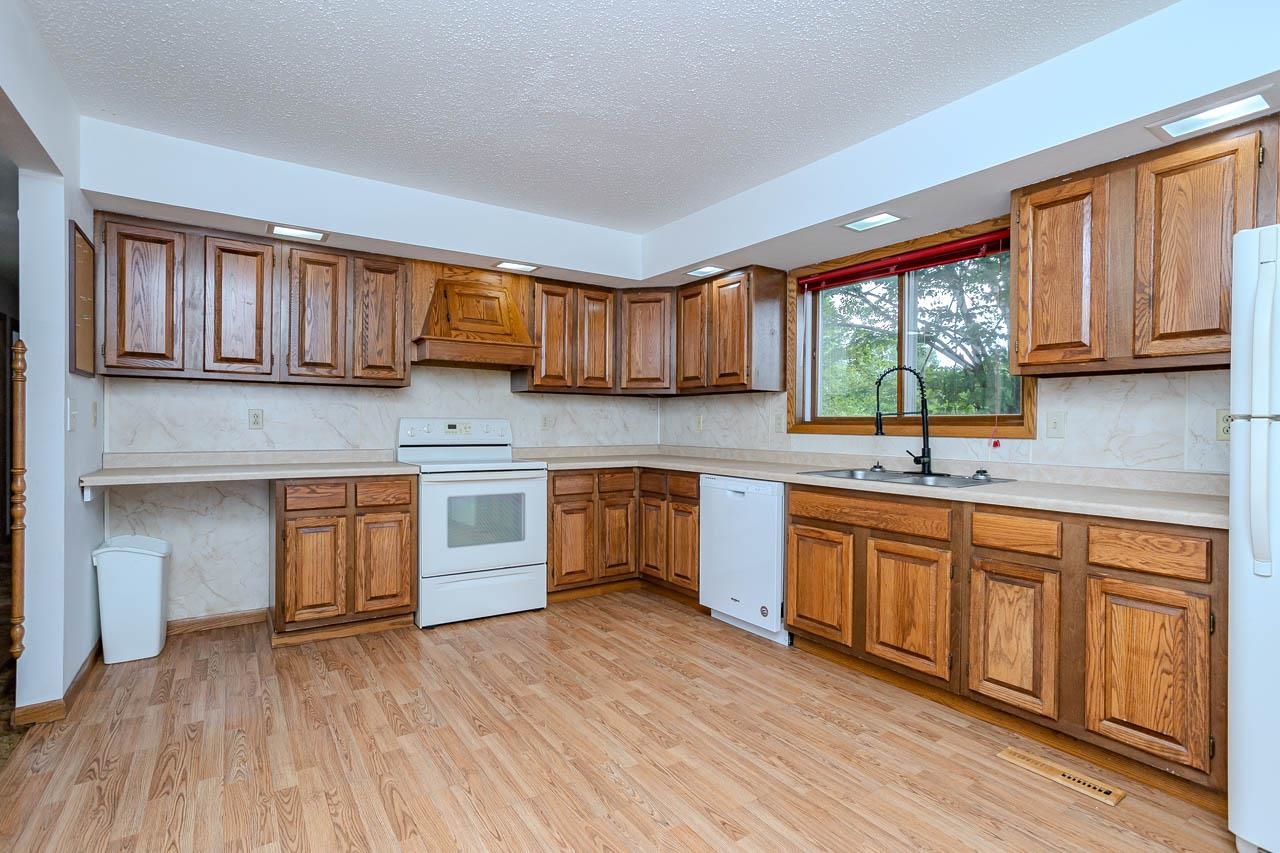 1943 Plantation Lane Property Photo 15