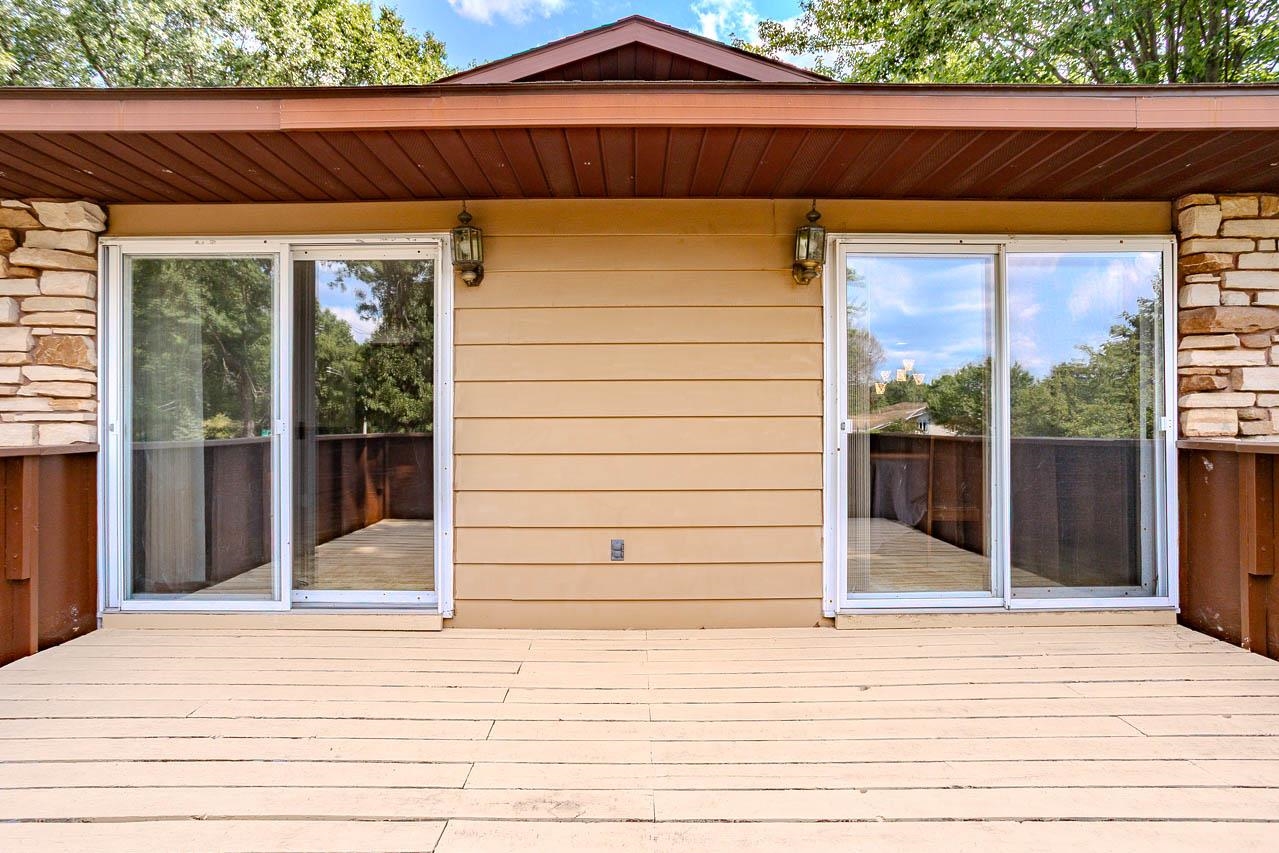 1943 Plantation Lane Property Photo 42