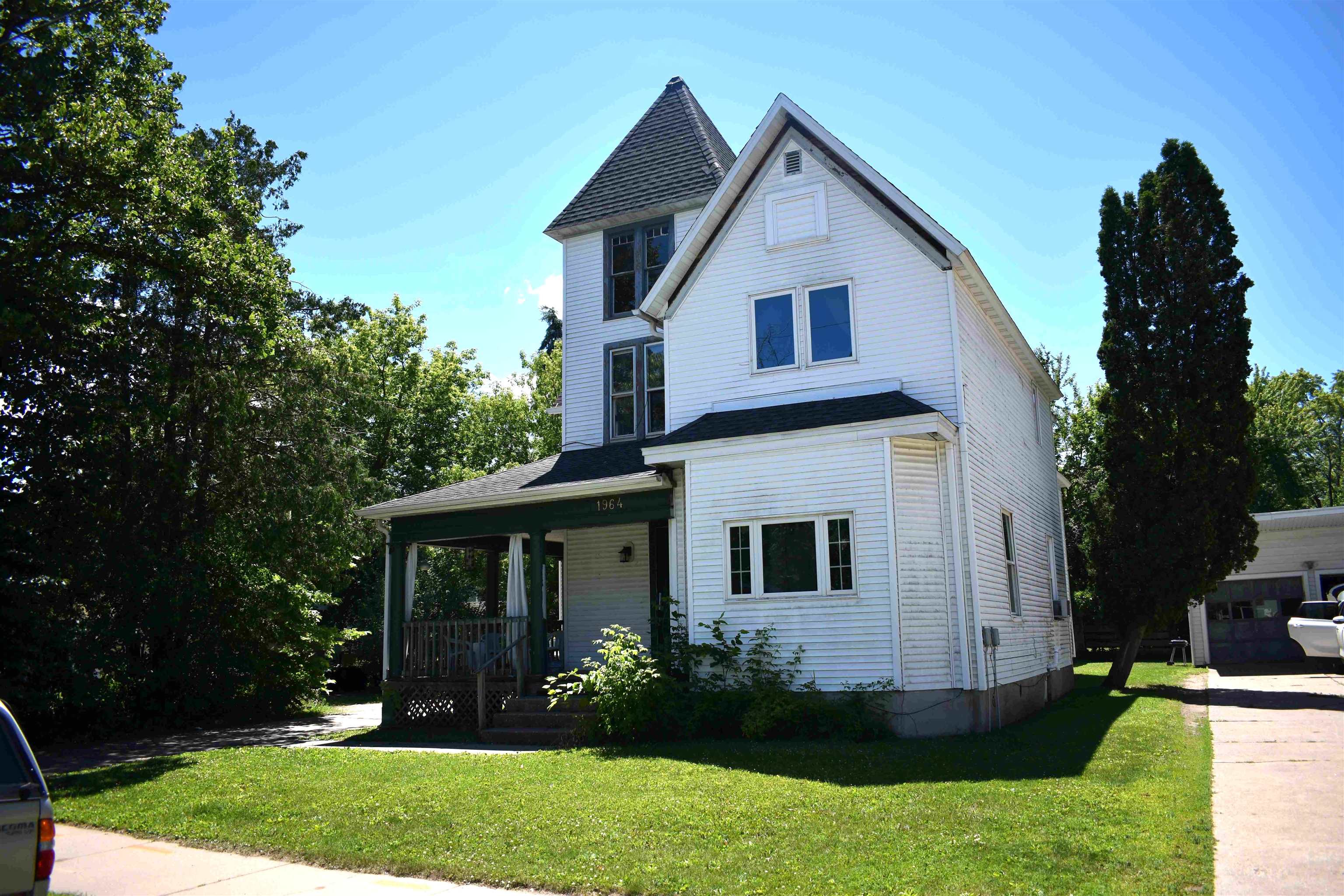 1964 Strongs Avenue Property Photo 1