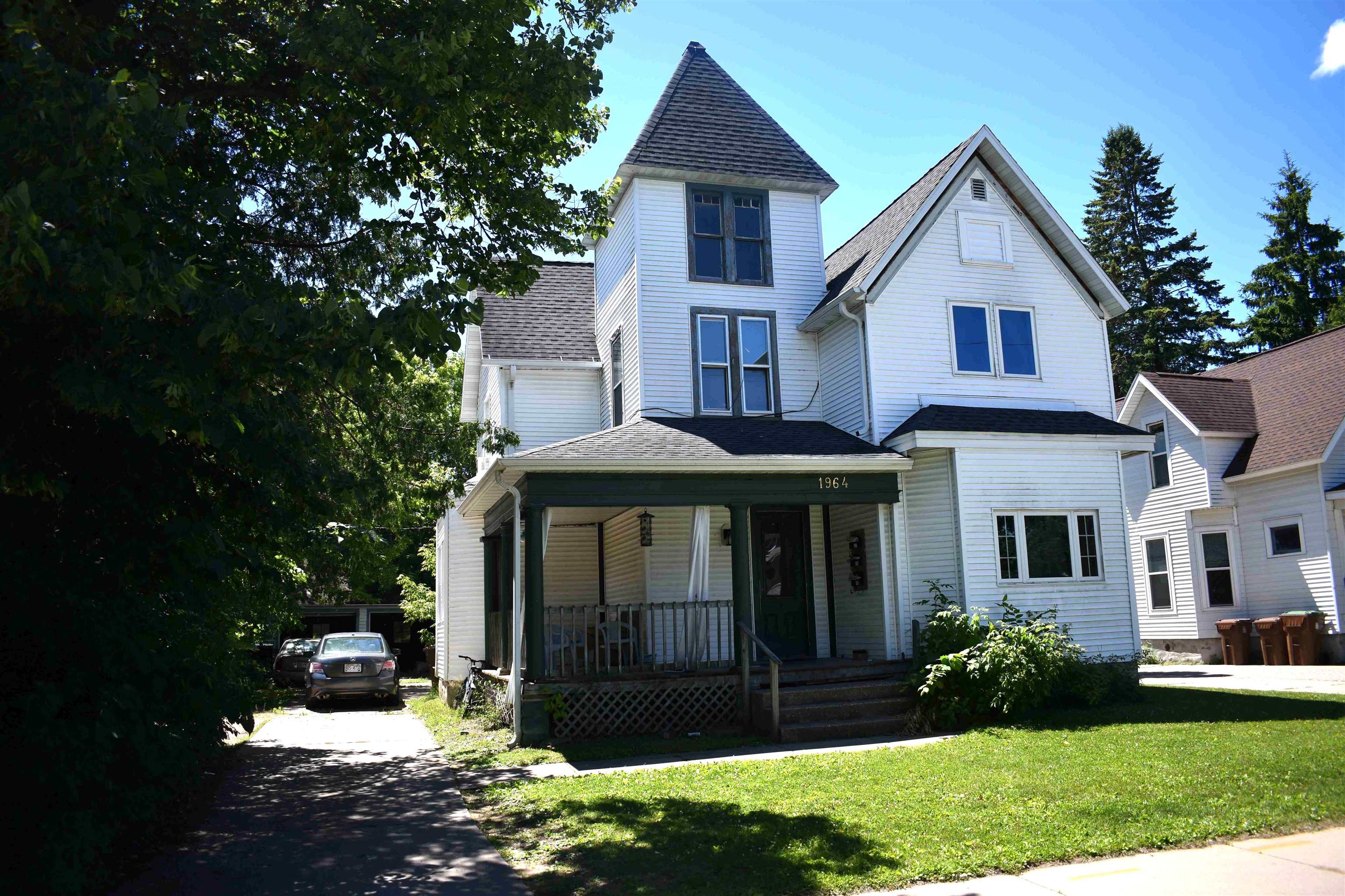 1964 Strongs Avenue Property Photo 2
