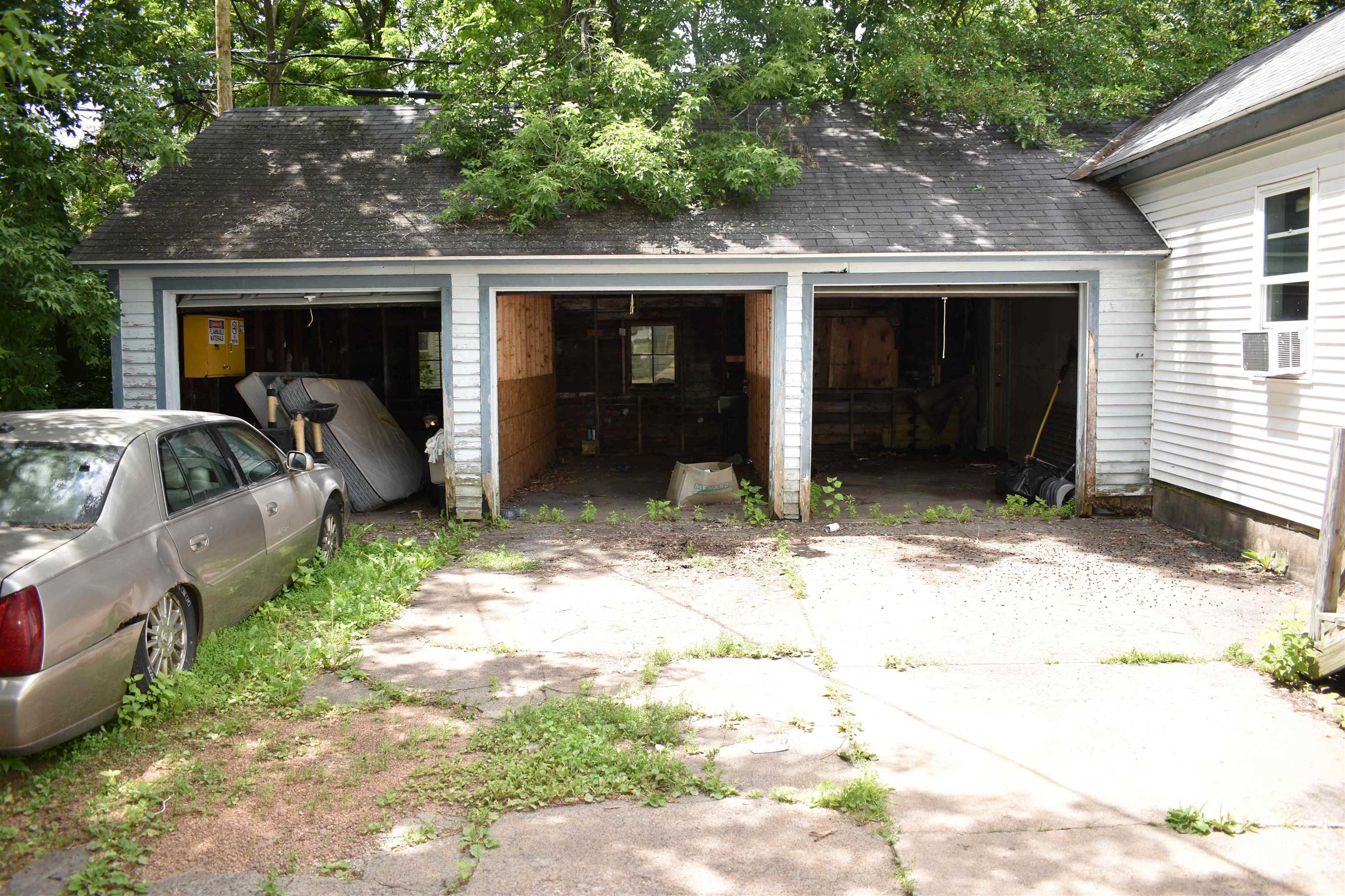 1964 Strongs Avenue Property Photo 12