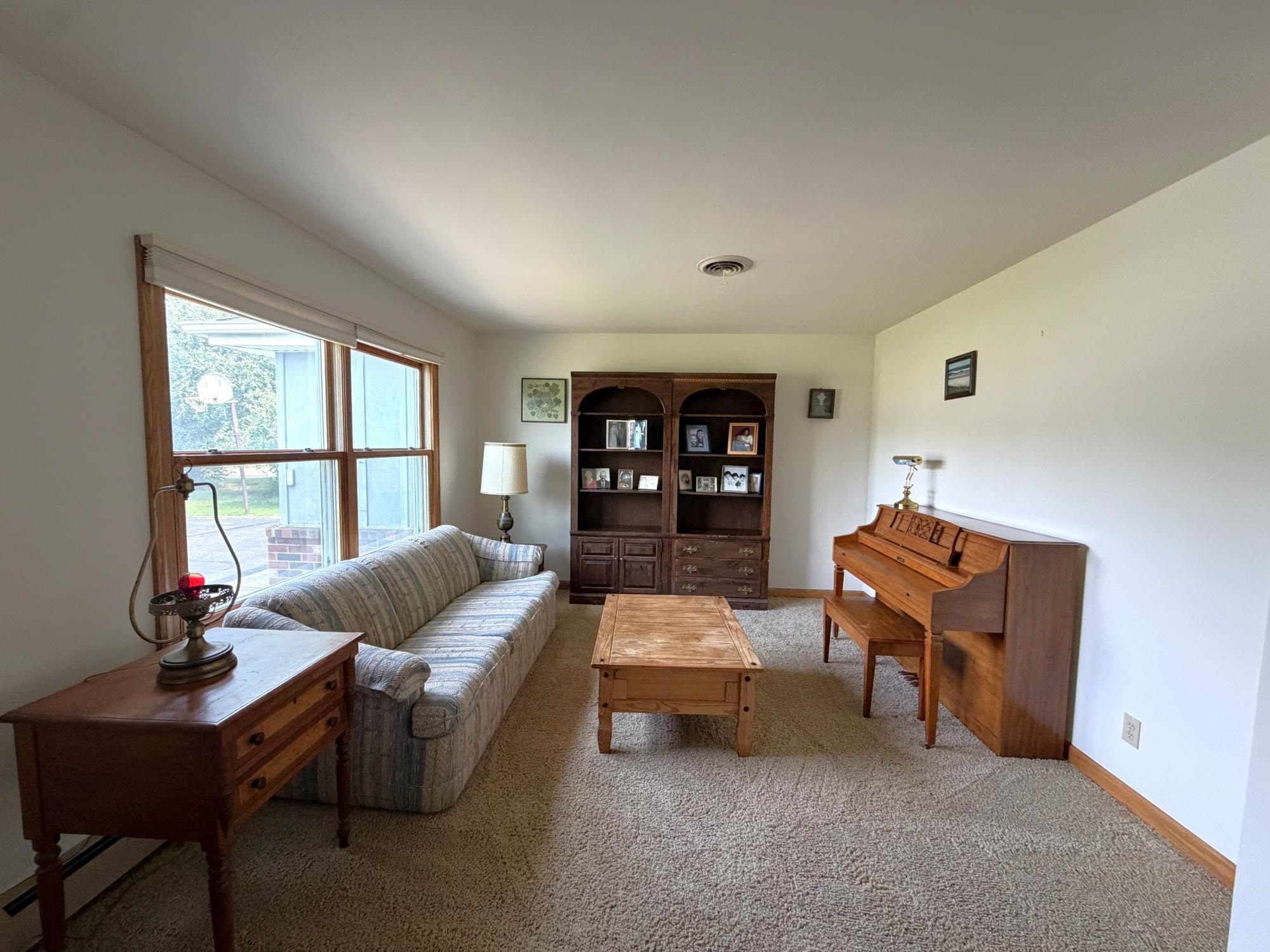615 Omega Circle Property Photo 18