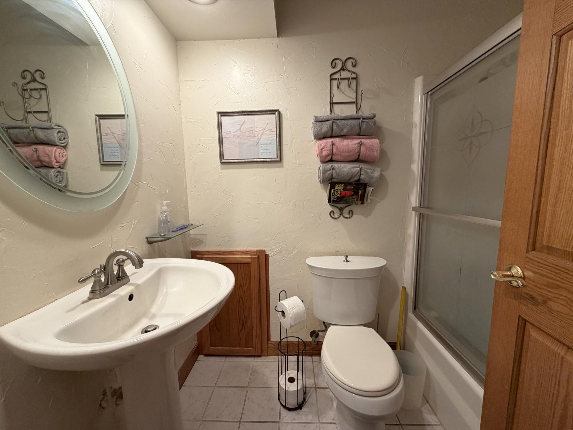 615 Omega Circle Property Photo 21
