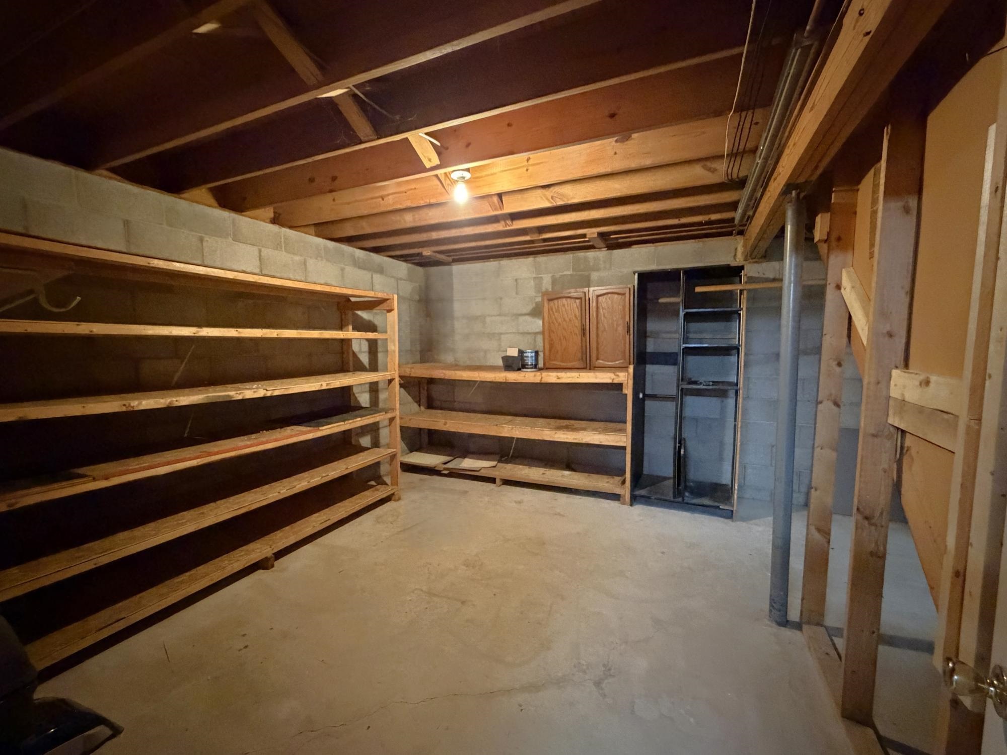 615 Omega Circle Property Photo 29