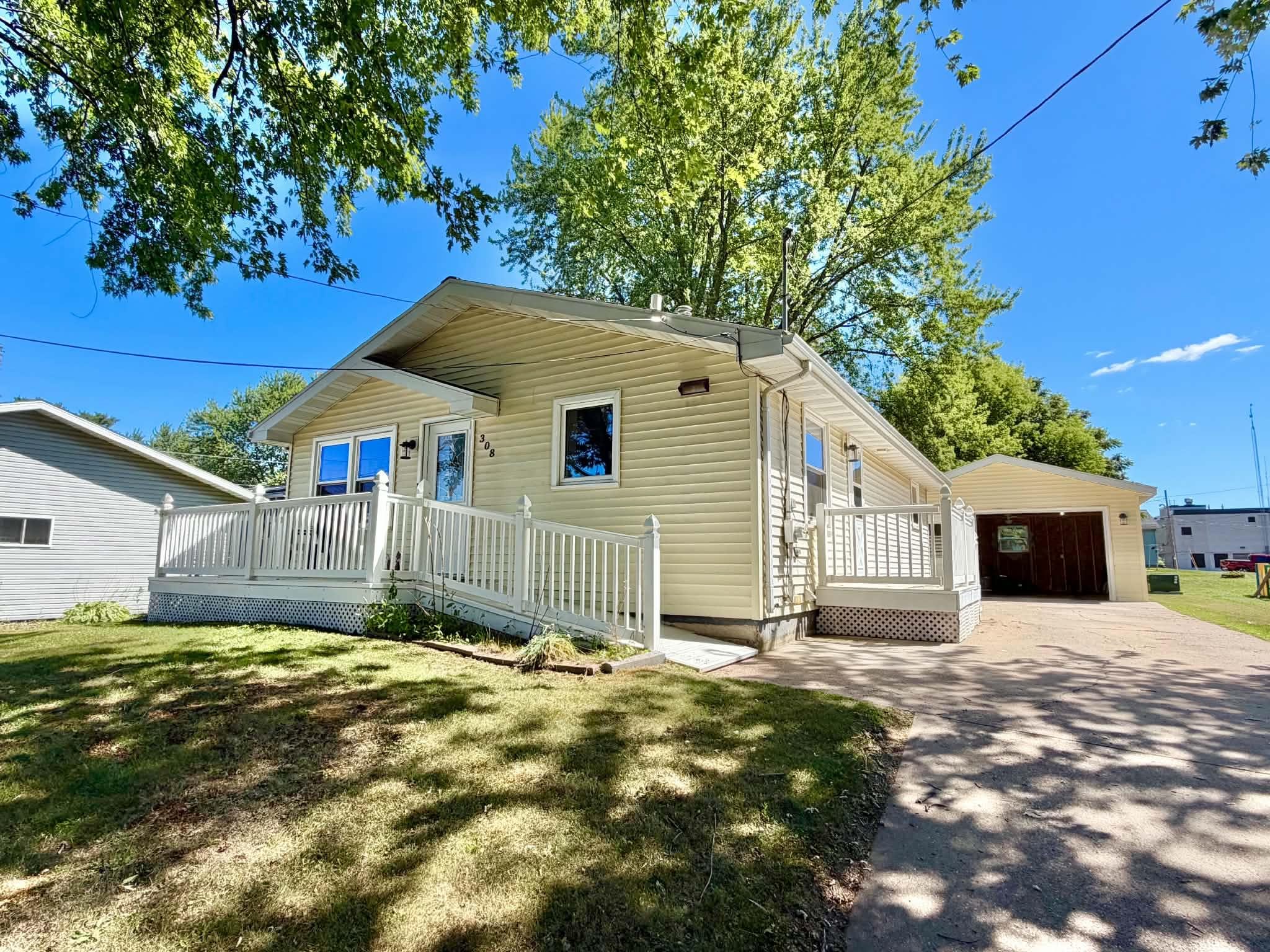 308 Pine Street Property Photo 1