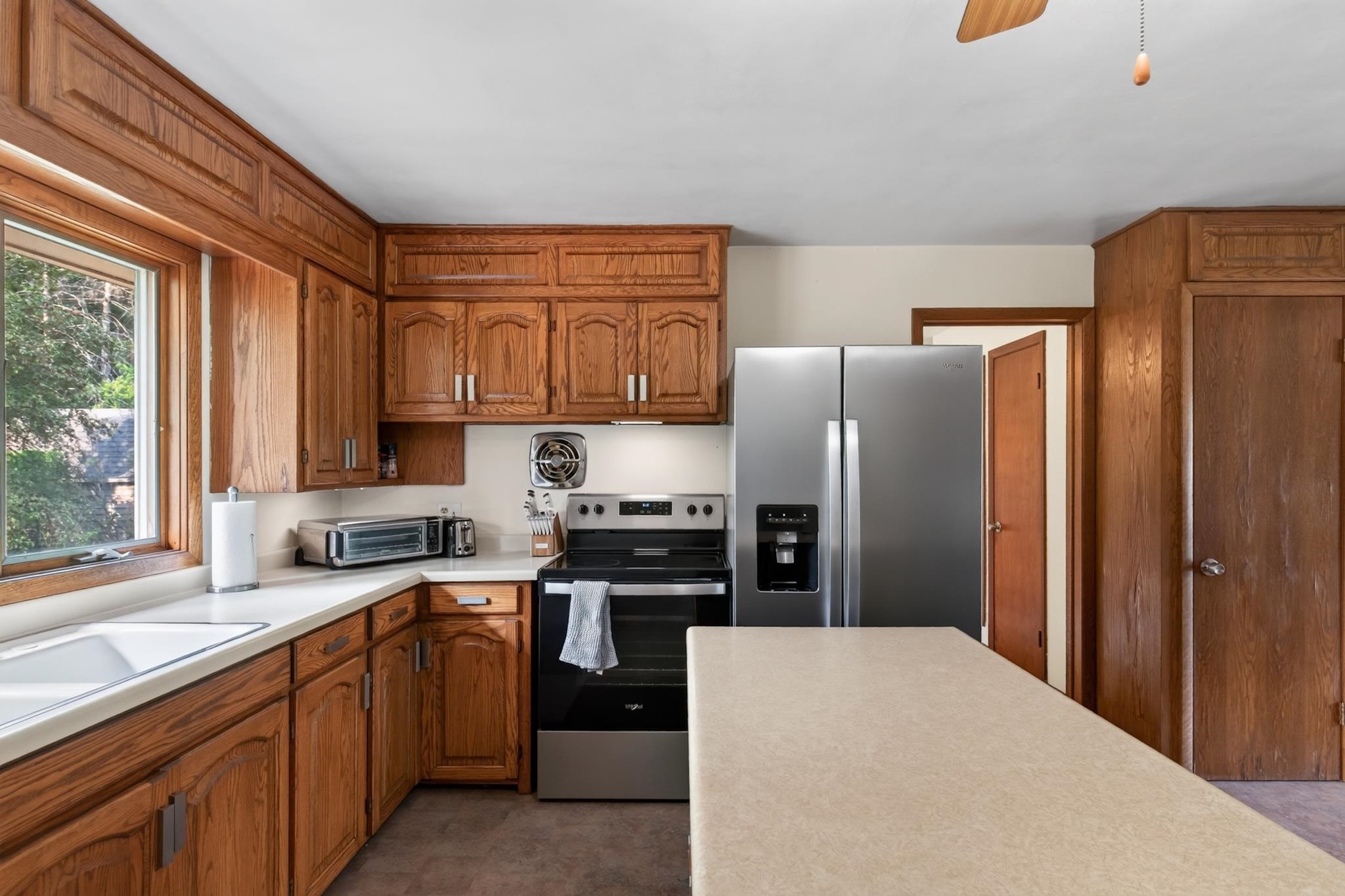 3031 North Avenue Property Photo 2