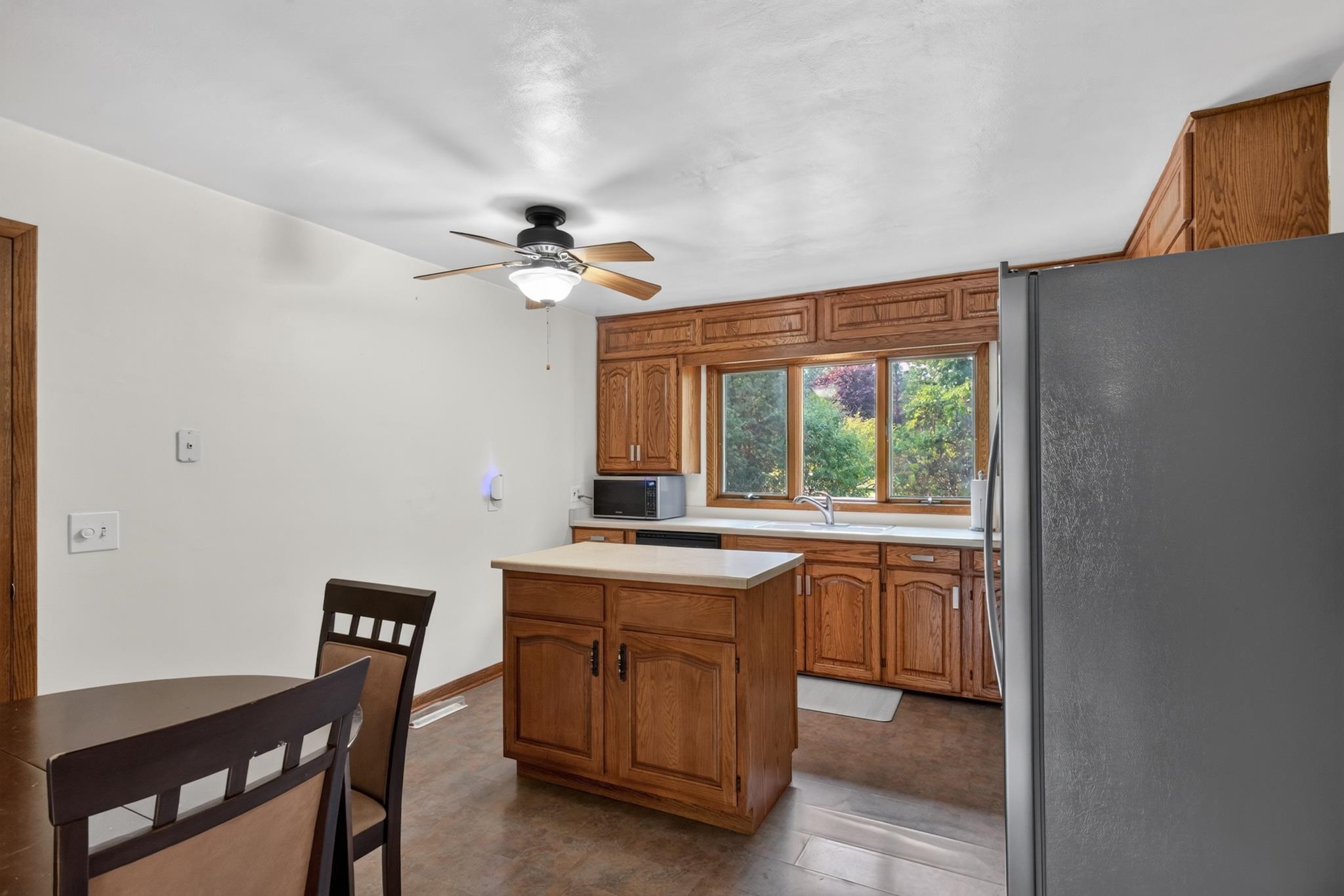 3031 North Avenue Property Photo 8