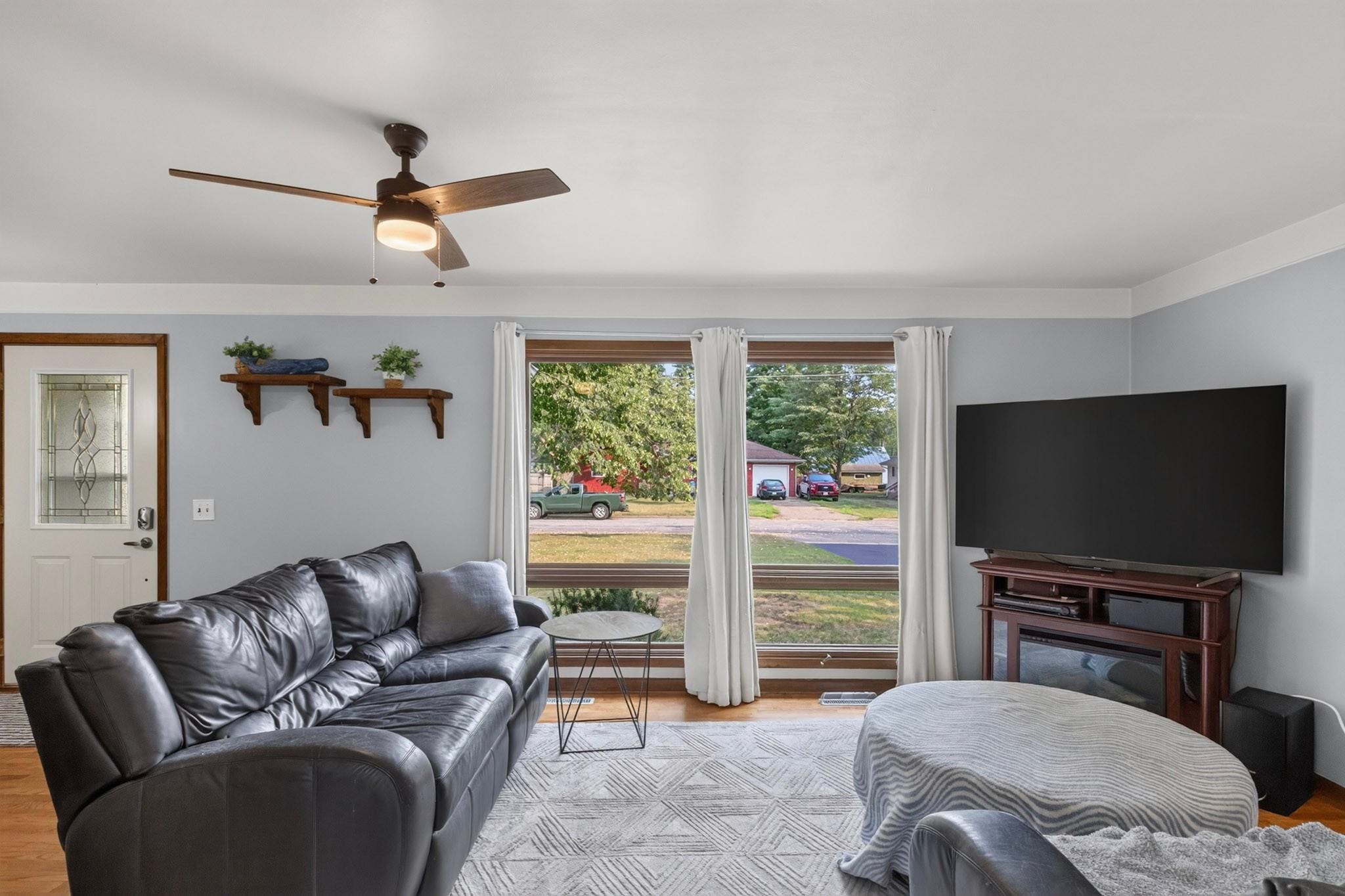 3031 North Avenue Property Photo 10