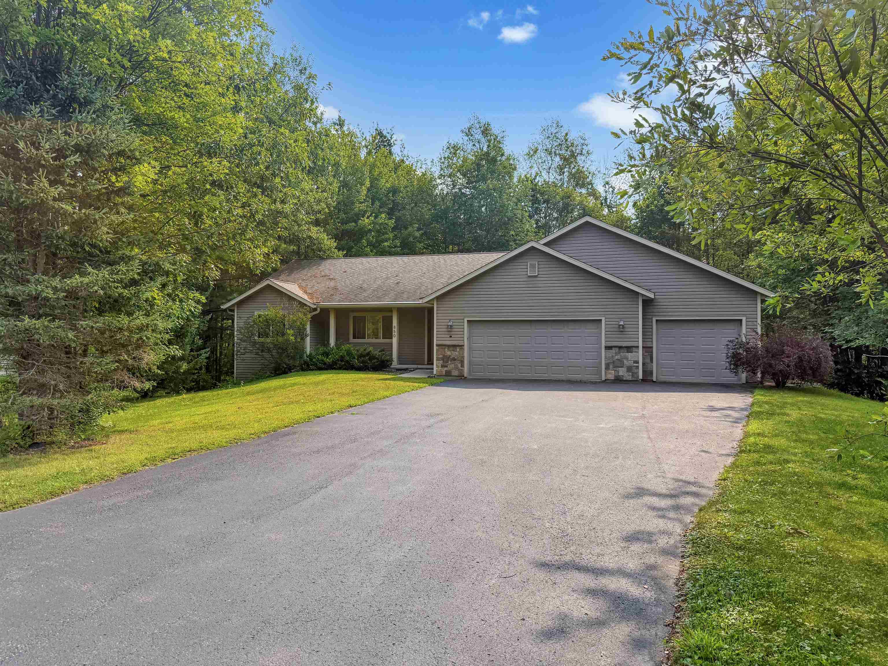 850 Wedgewood Drive Property Photo 20