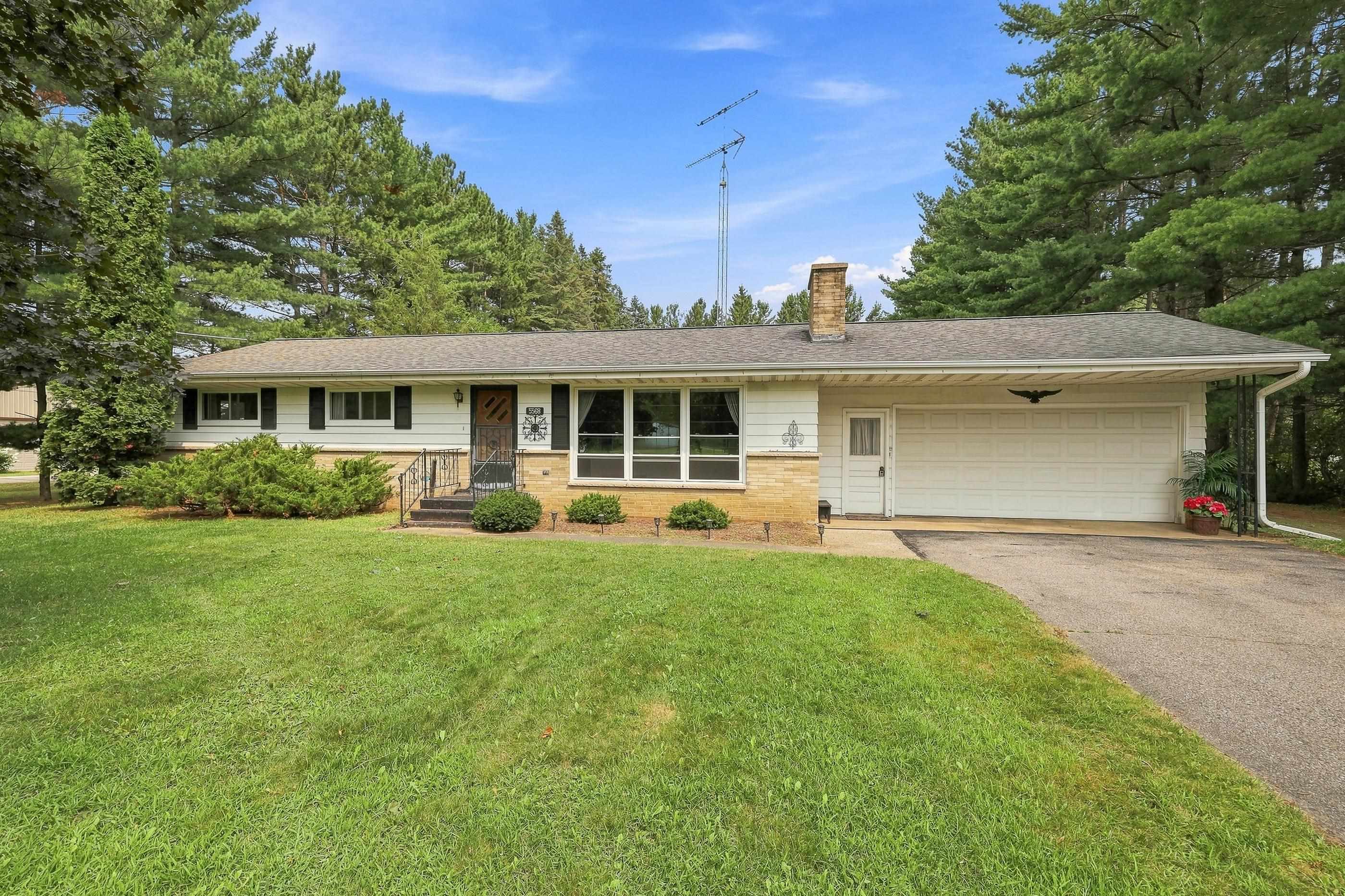 5568 County Road W Property Photo 1
