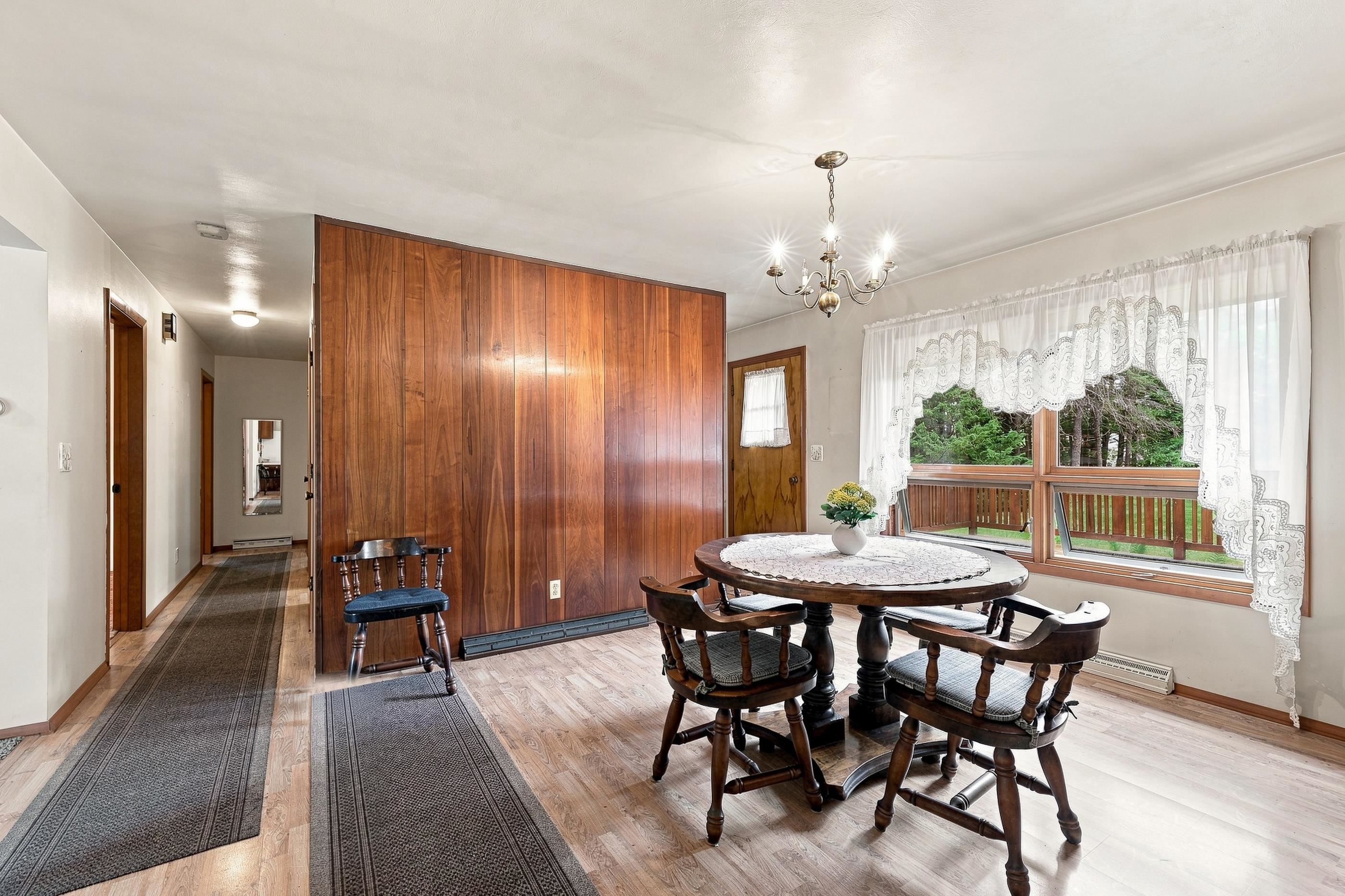 5568 County Road W Property Photo 13