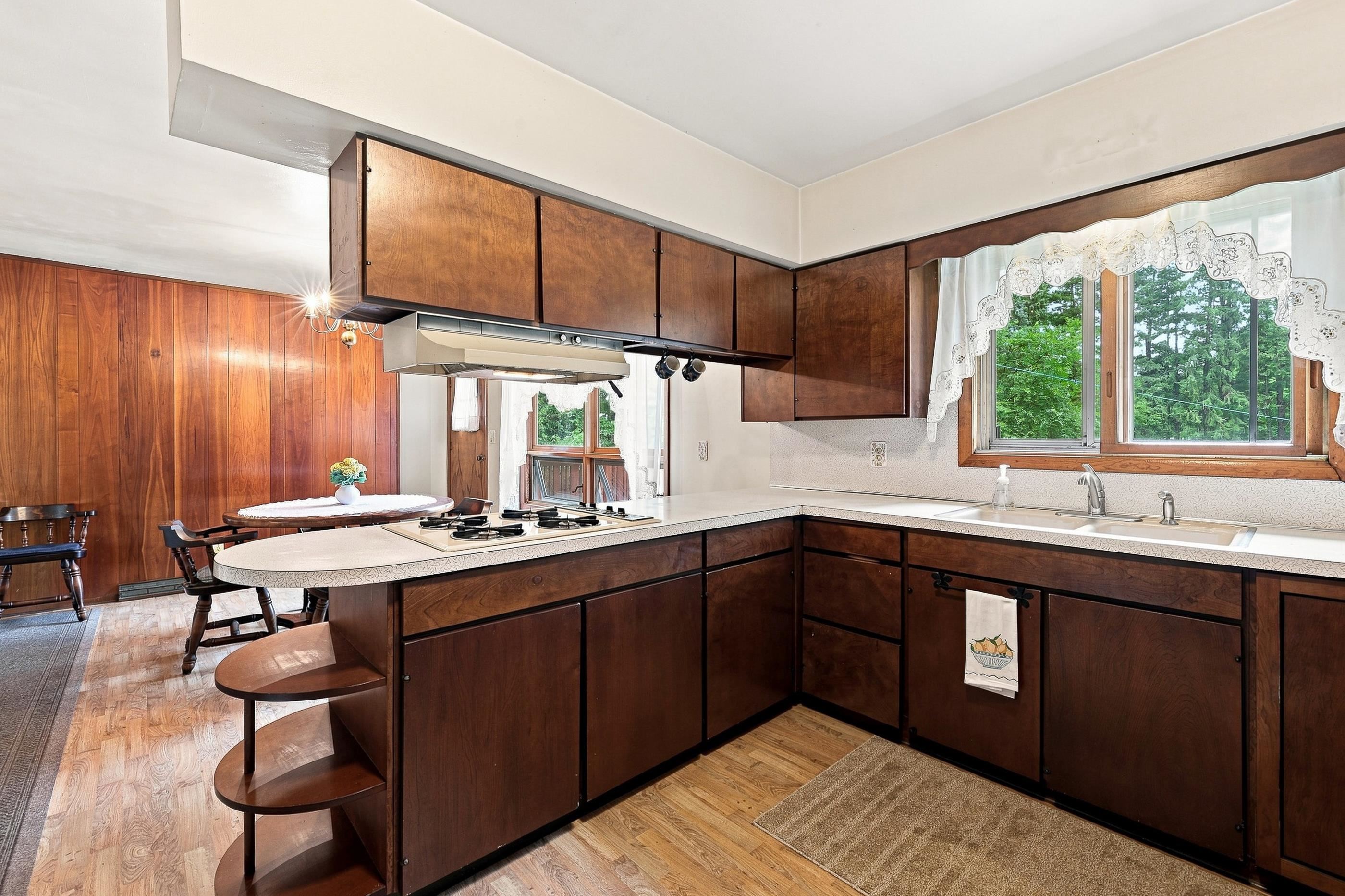 5568 County Road W Property Photo 18