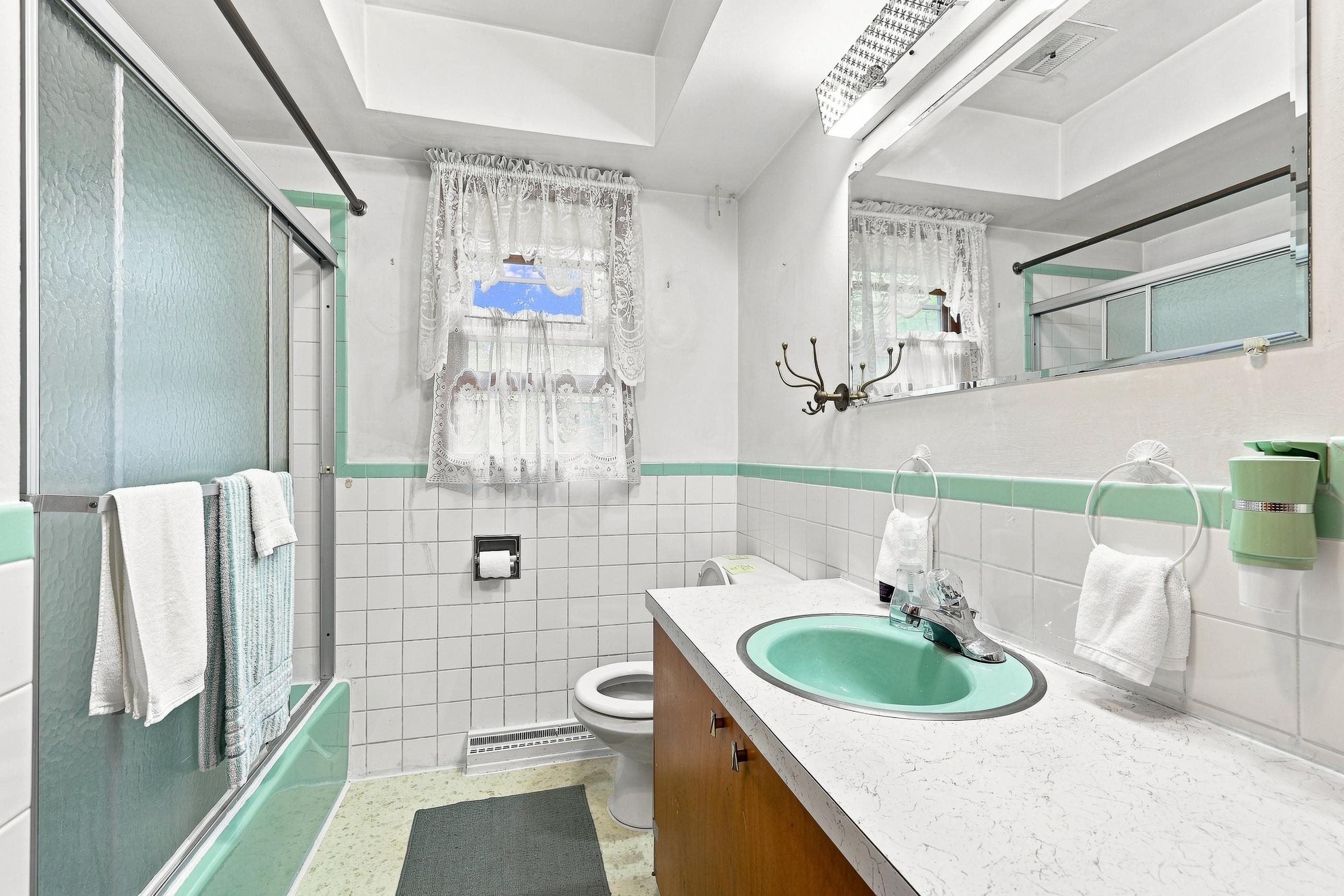 5568 County Road W Property Photo 22