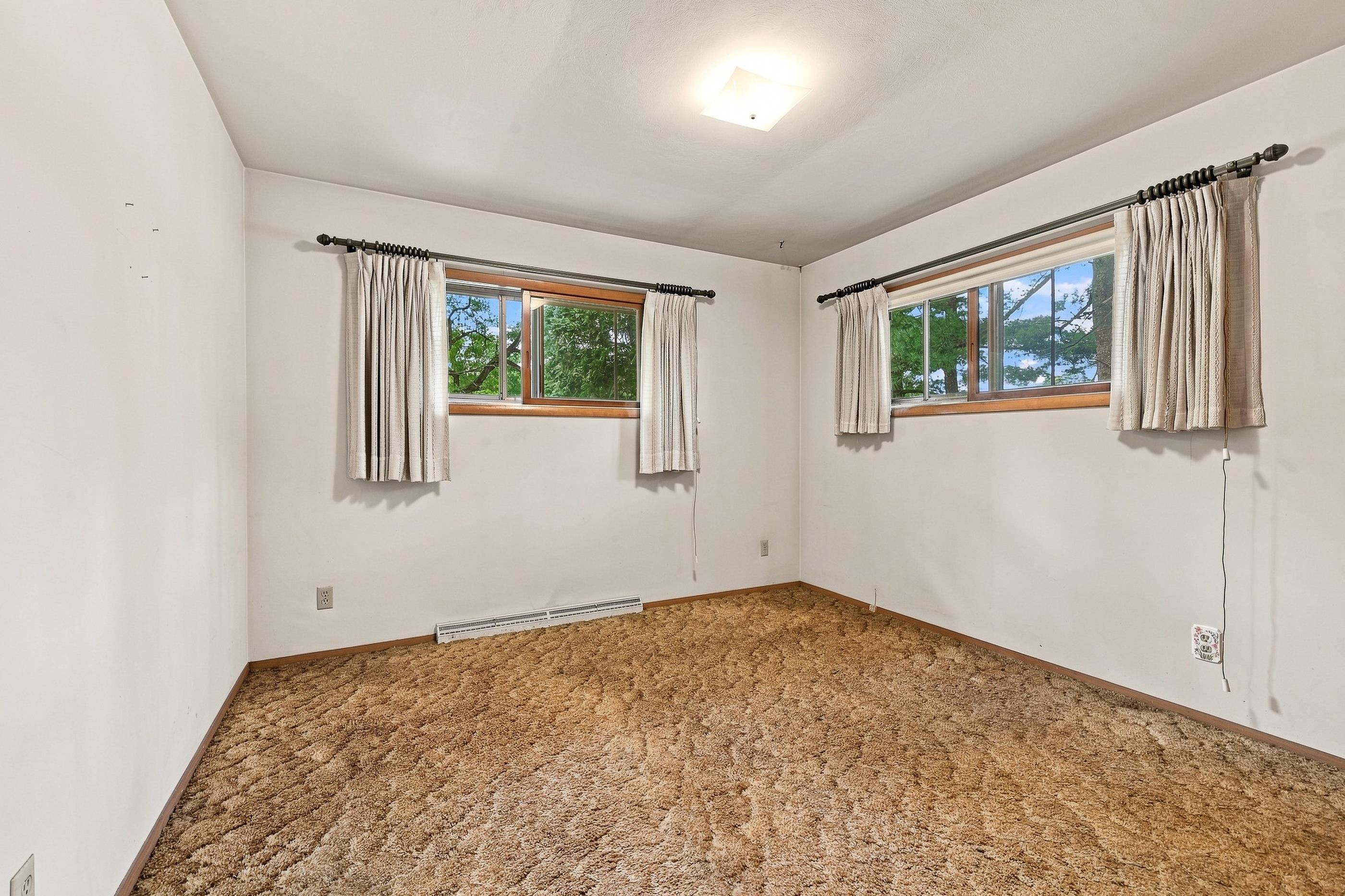 5568 County Road W Property Photo 25