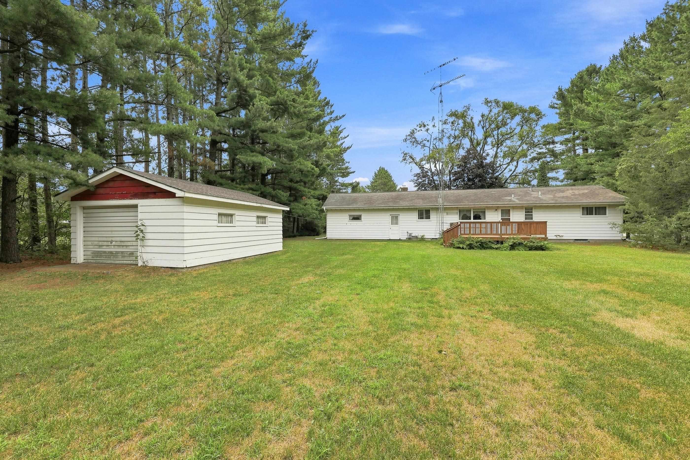 5568 County Road W Property Photo 34