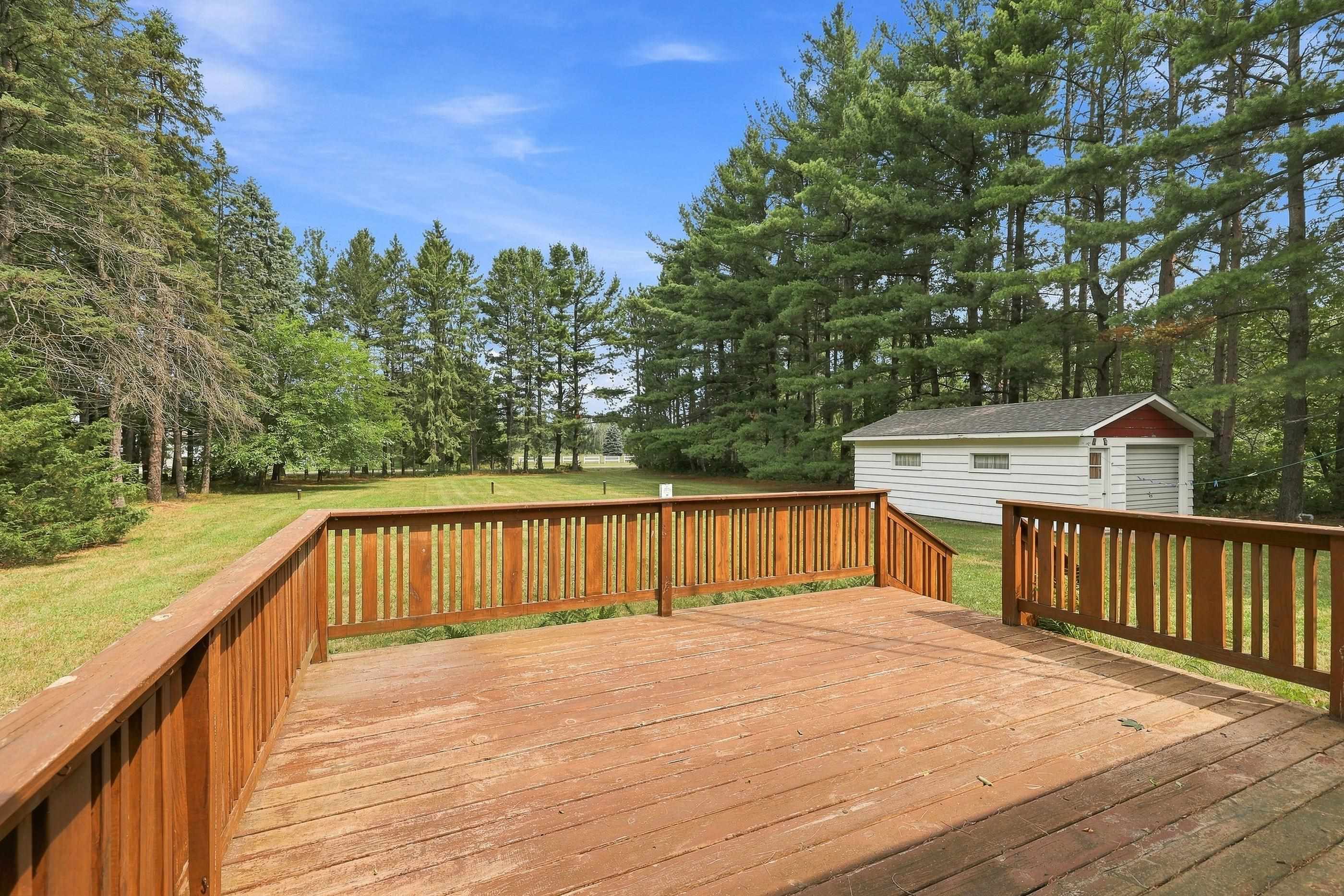 5568 County Road W Property Photo 37