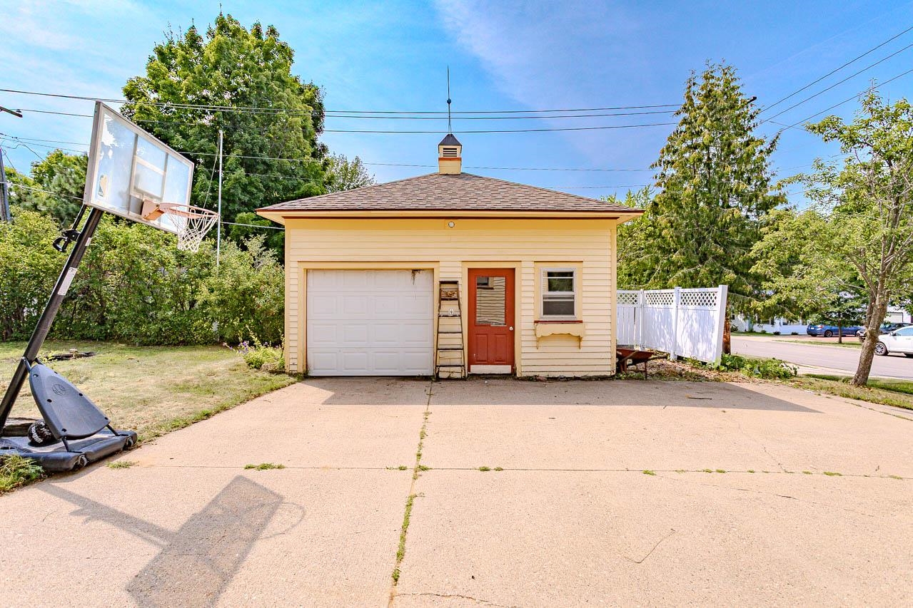 506 N Mill Street Property Photo 48