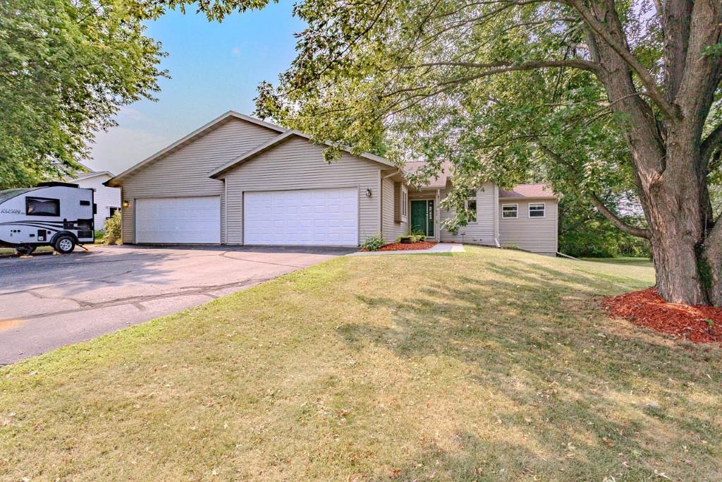 792 Fairway Drive Property Photo 1