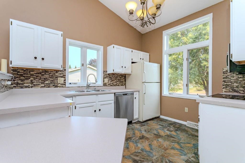 792 Fairway Drive Property Photo 13