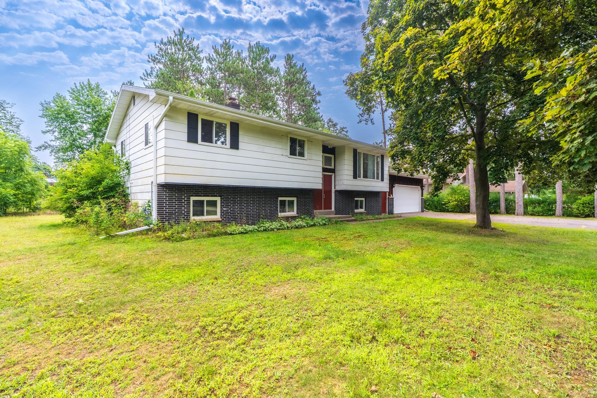 2124 Greenbud Road Property Photo 2