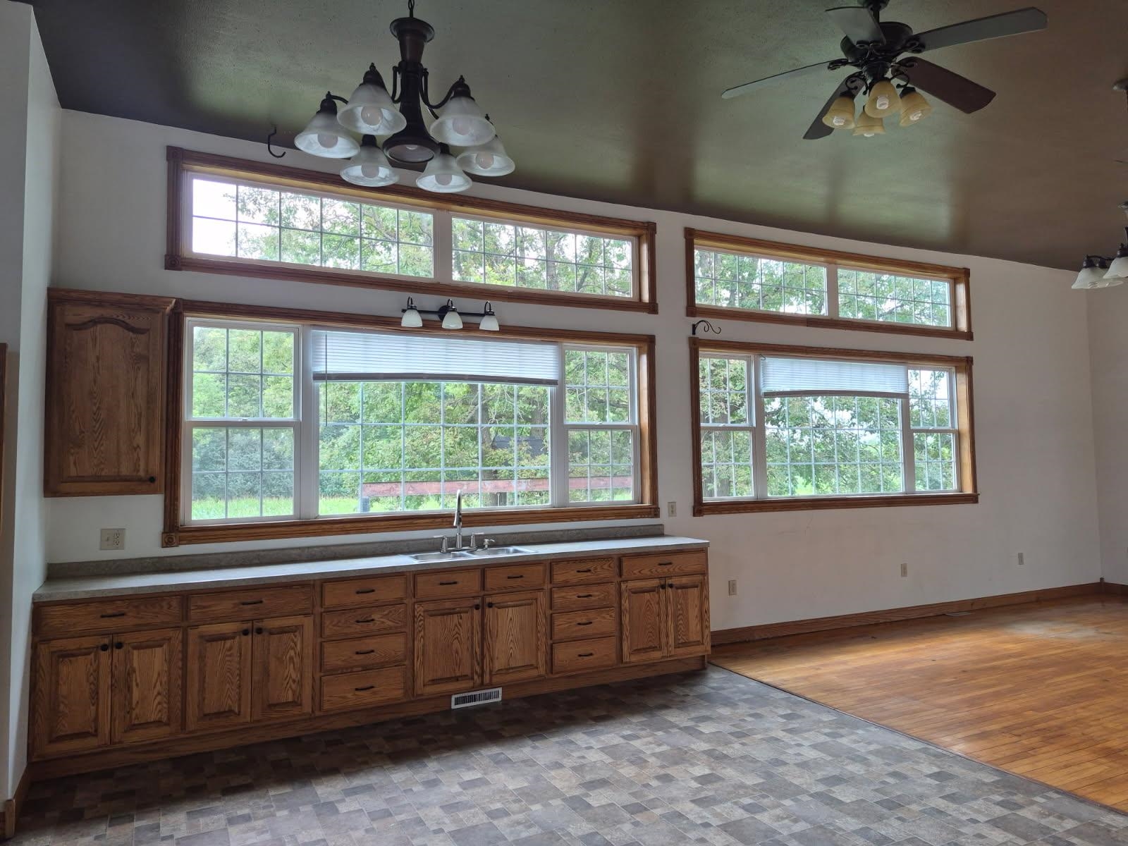 5271 W Center Road Property Photo 5