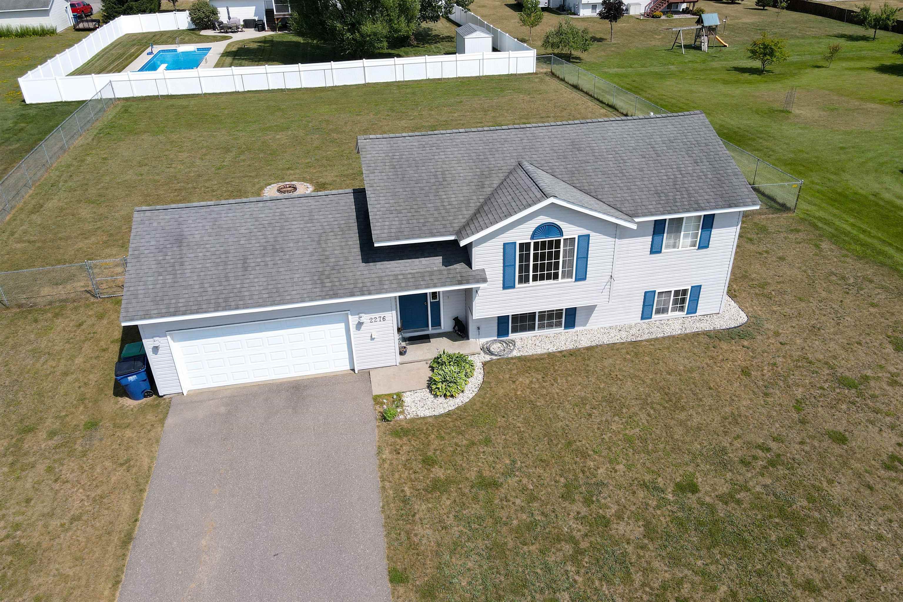 2276 Crystal View Drive Property Photo 4