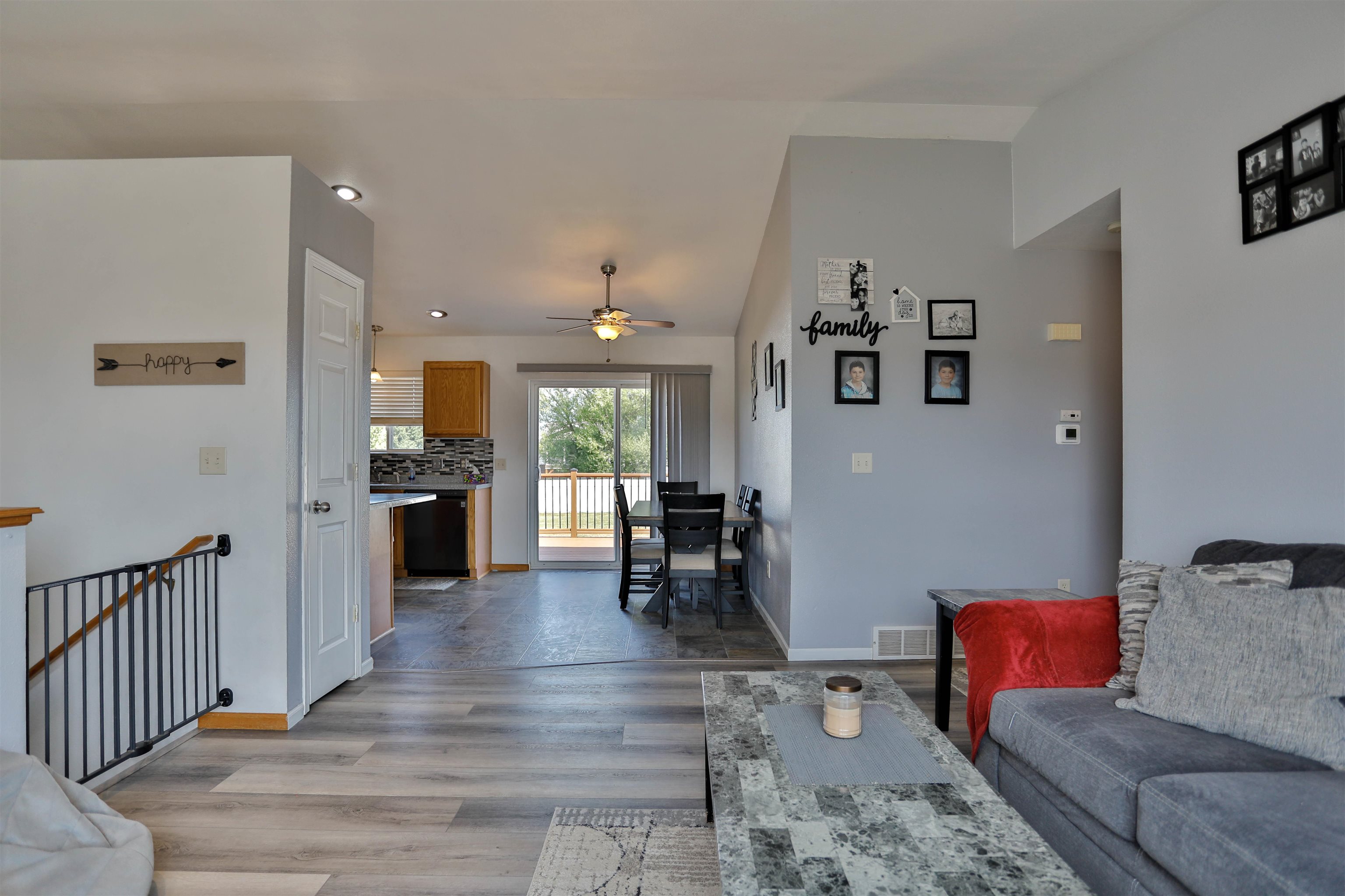 2276 Crystal View Drive Property Photo 13
