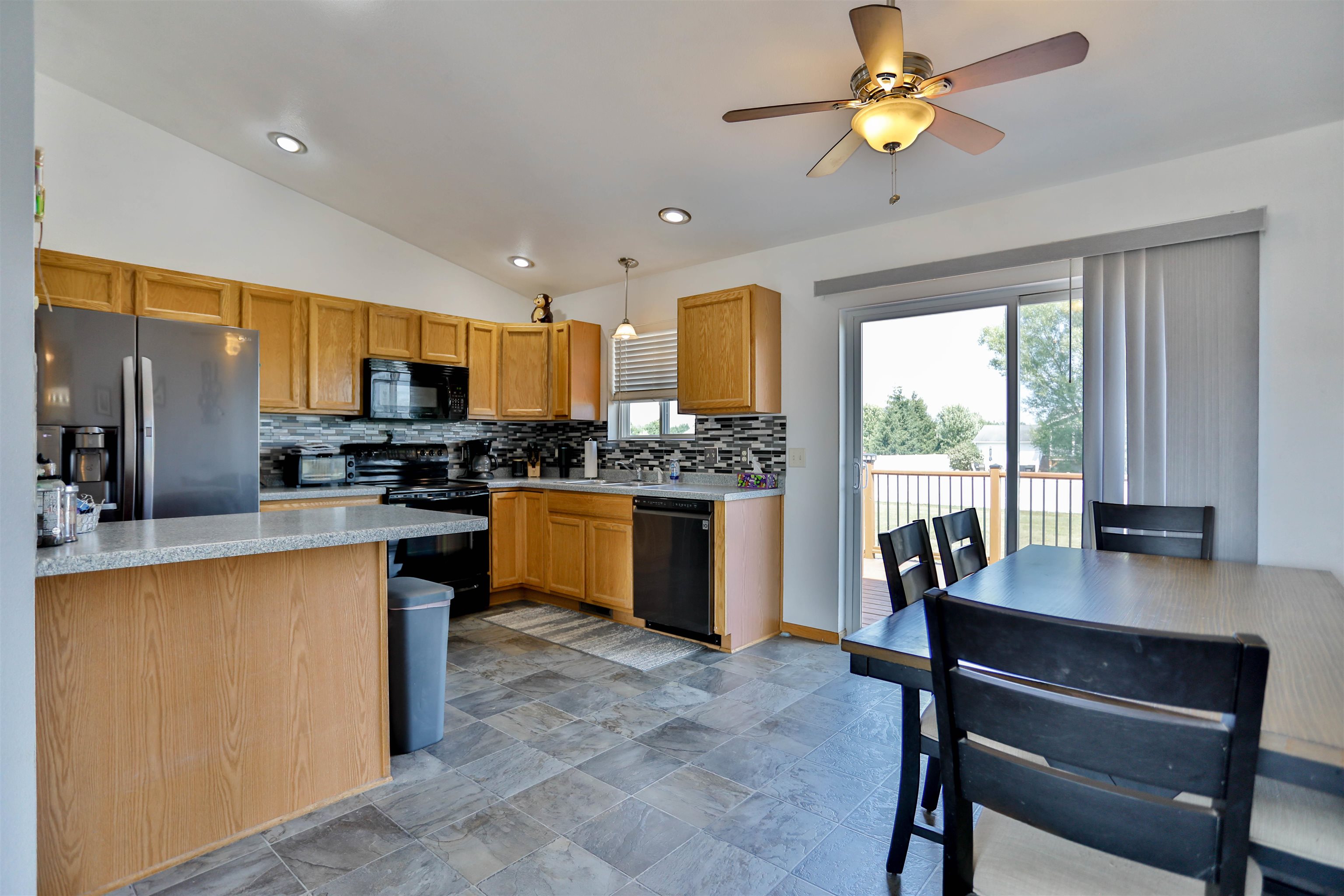 2276 Crystal View Drive Property Photo 15