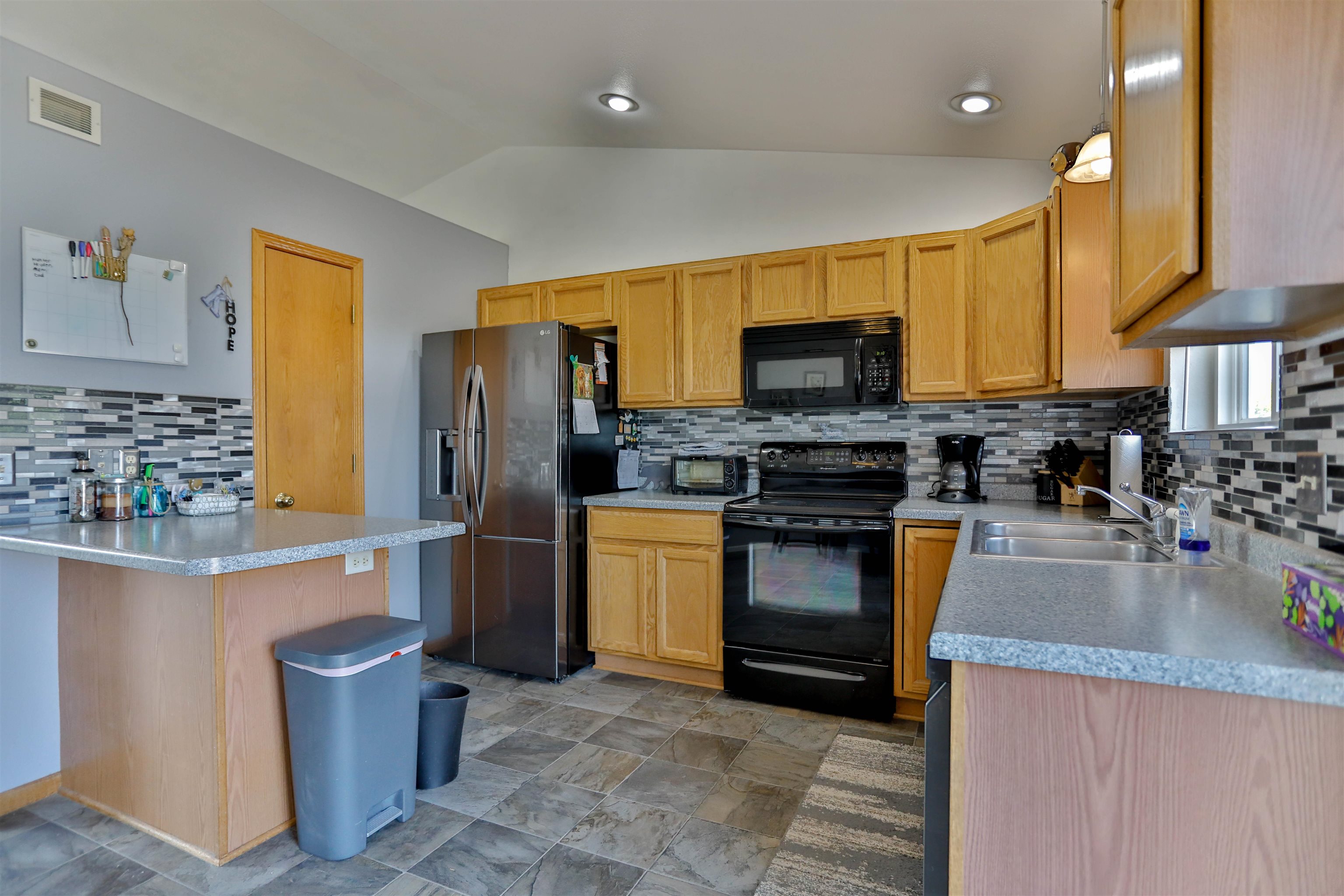 2276 Crystal View Drive Property Photo 16