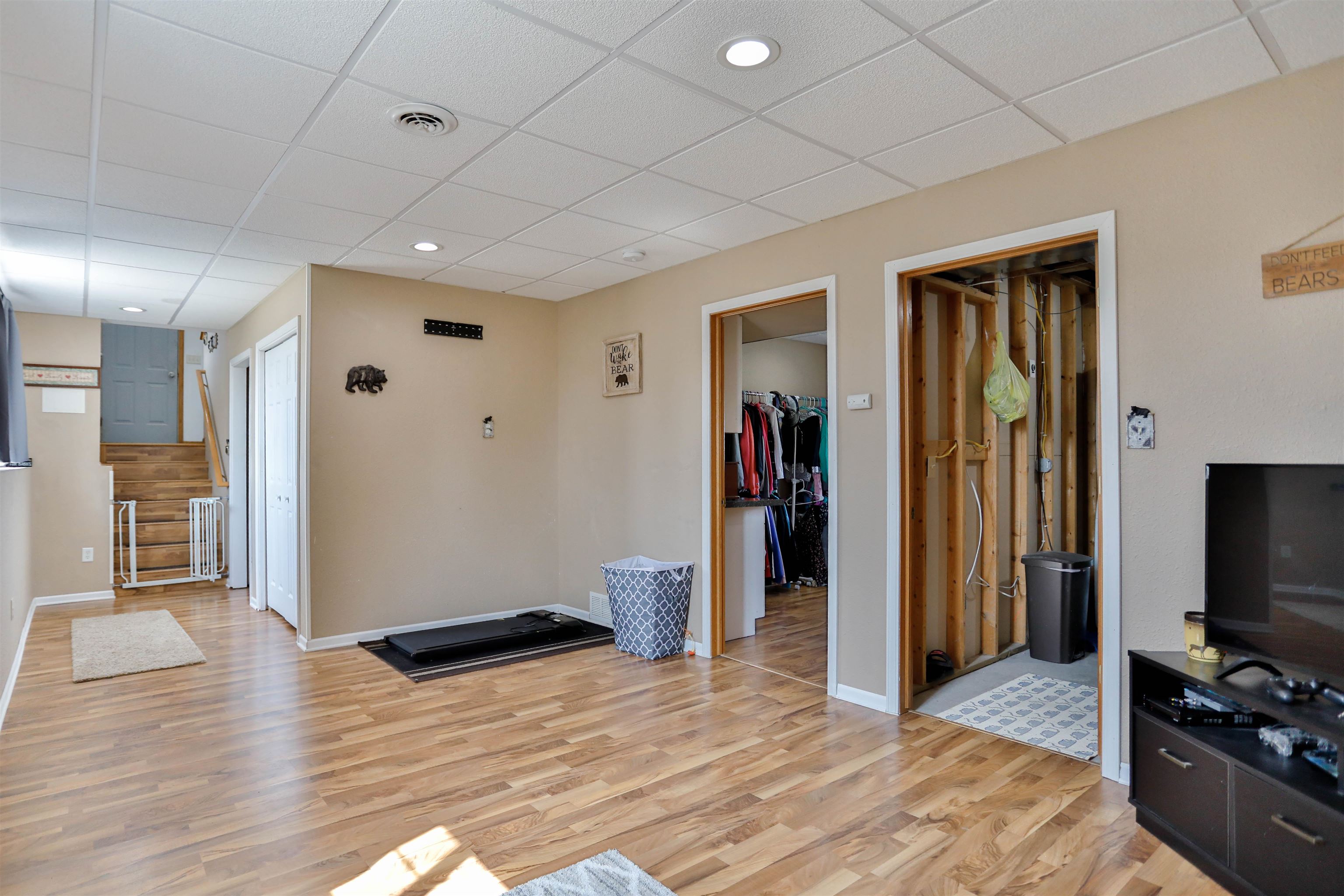 2276 Crystal View Drive Property Photo 29