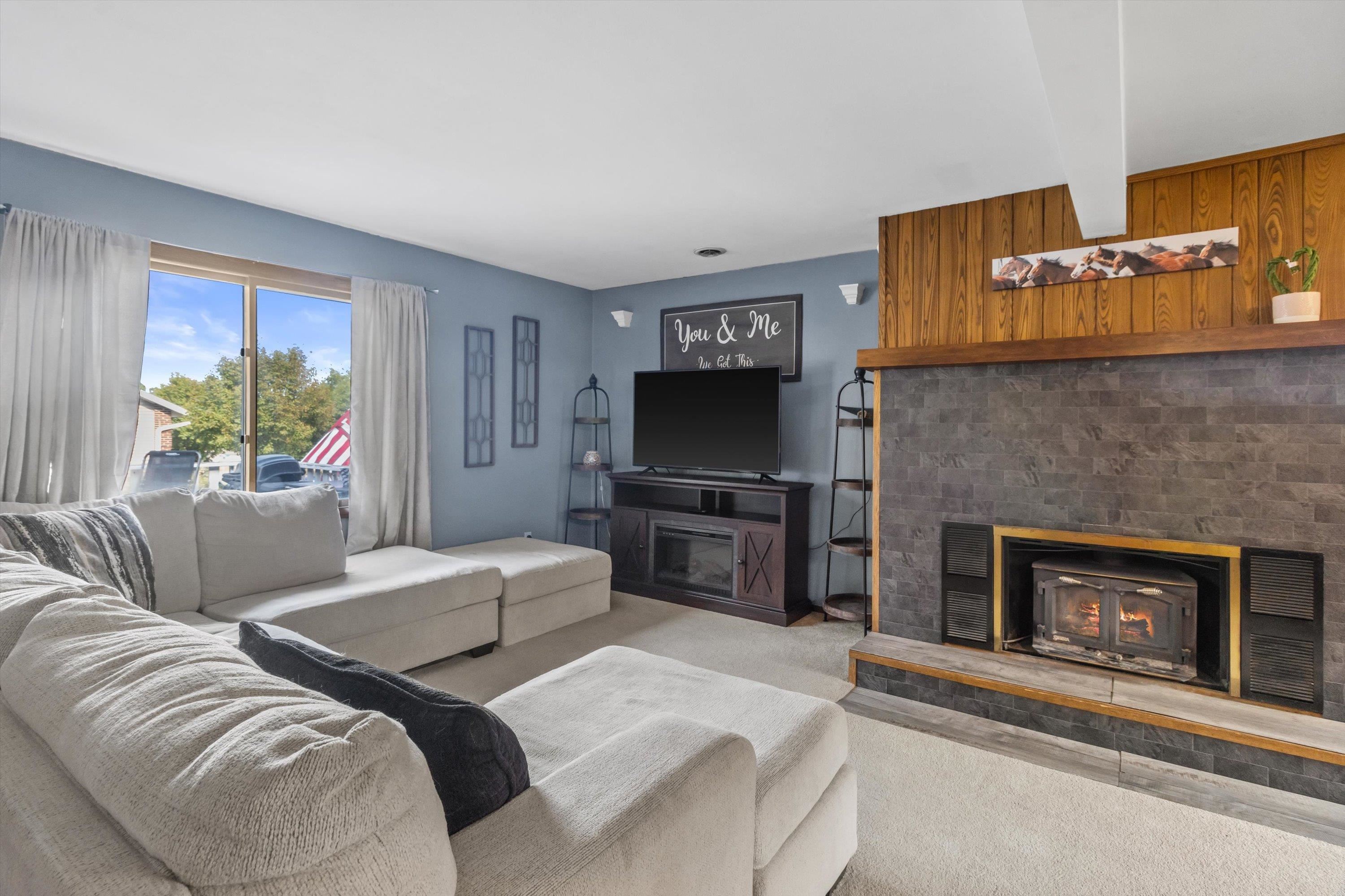 1011 Heindl Lane Property Photo 3