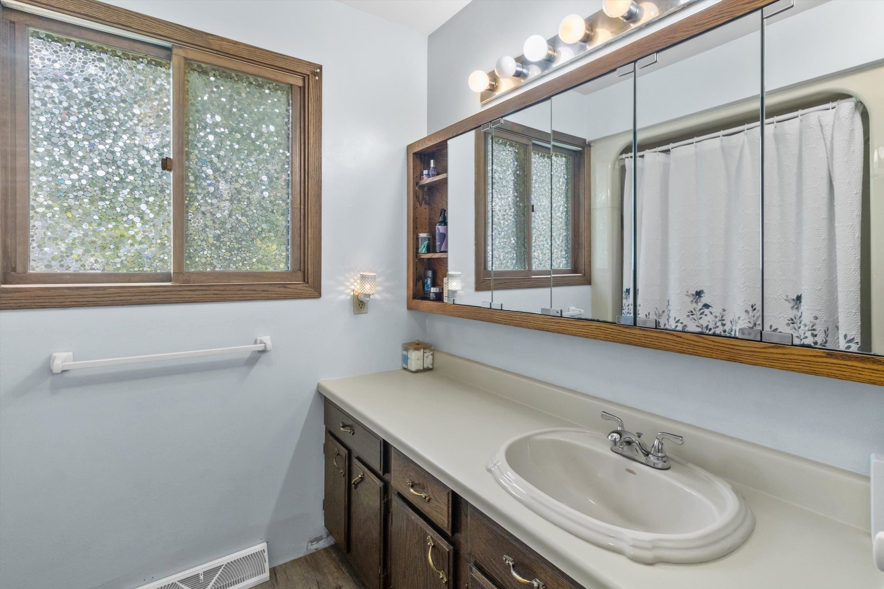 1011 Heindl Lane Property Photo 16