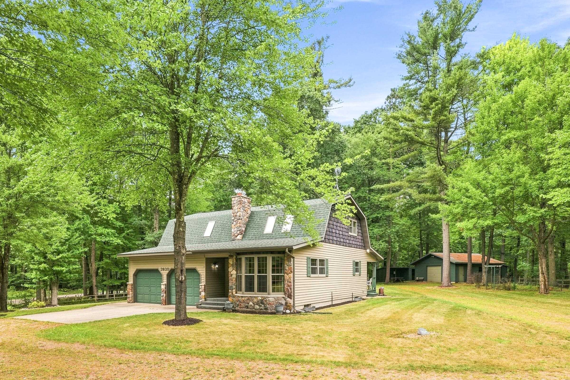 3930 County Road Y Property Photo 1