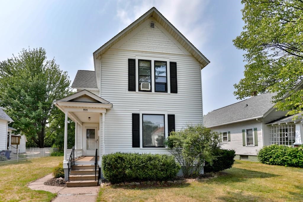 918 S 4TH AVENUE Property Photo 1