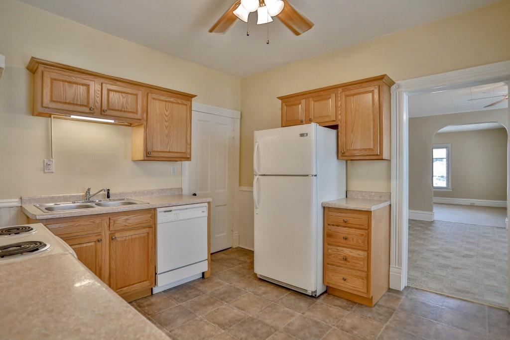 918 S 4th Avenue Property Photo 11