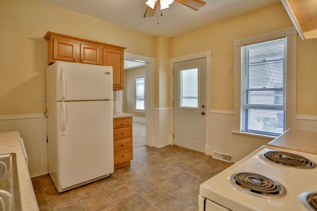 918 S 4th Avenue Property Photo 13