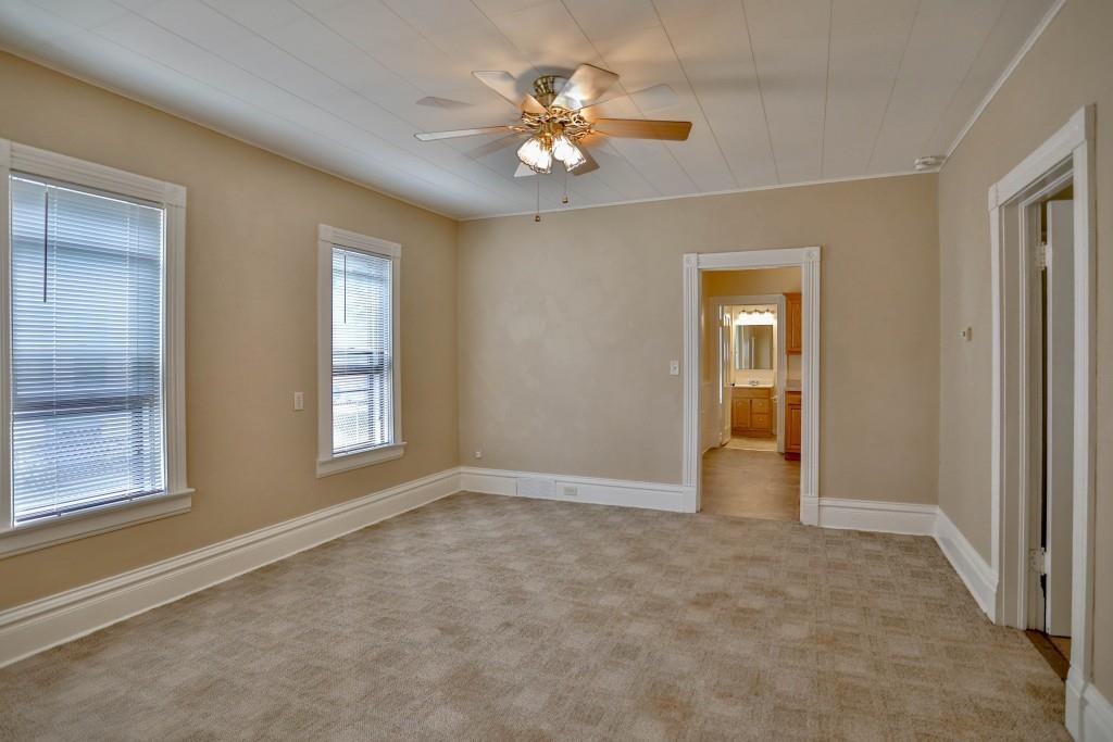 918 S 4th Avenue Property Photo 15