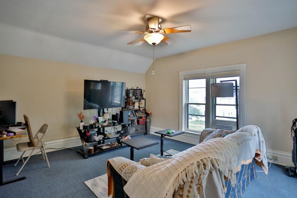 918 S 4th Avenue Property Photo 33