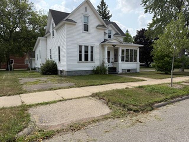 803 E BRIDGE STREET Property Photo 1