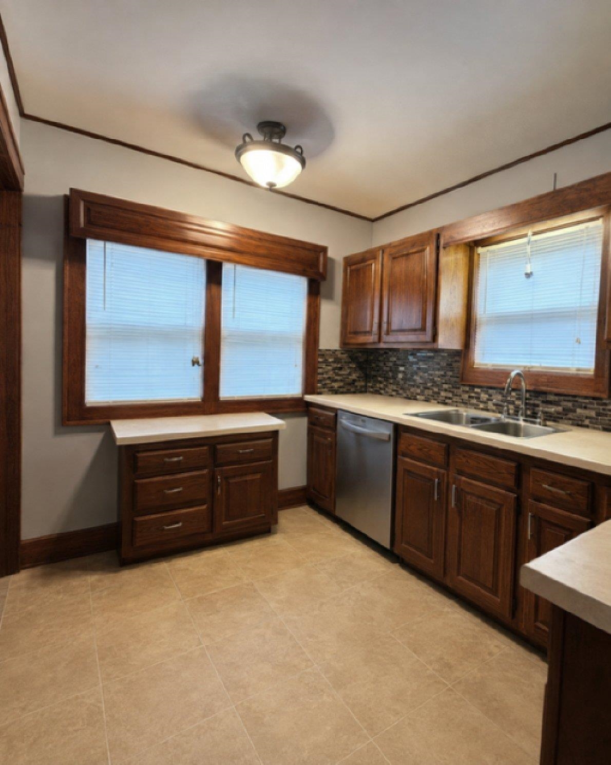 641 Avon Street Property Photo 4