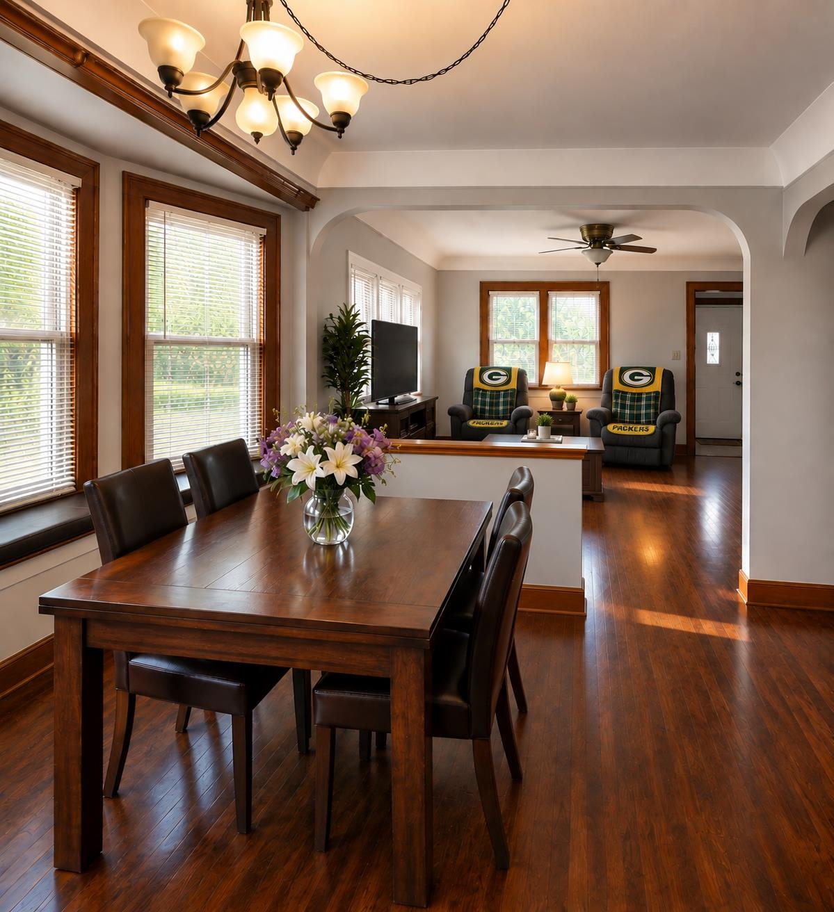 641 Avon Street Property Photo 4
