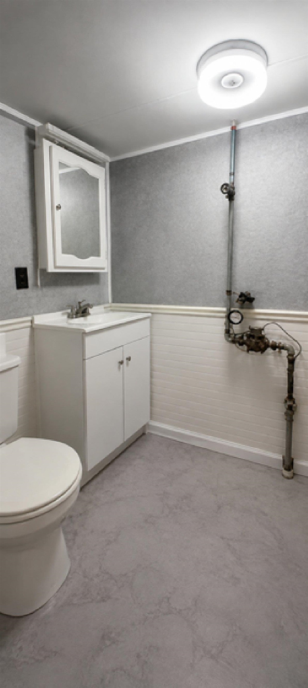 641 Avon Street Property Photo 15