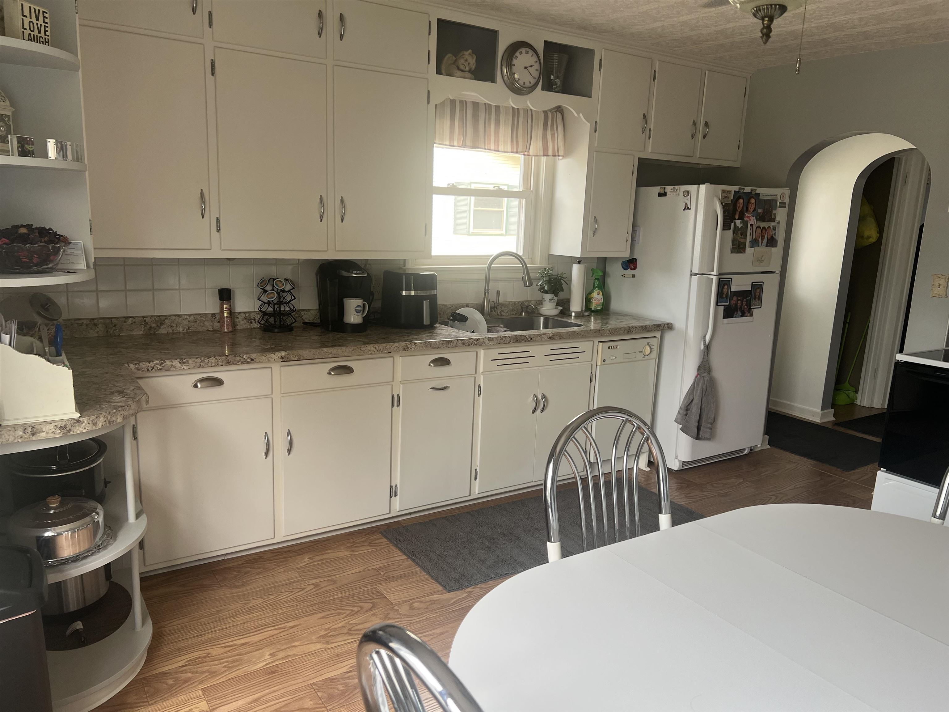 710 7th Street Property Photo 9