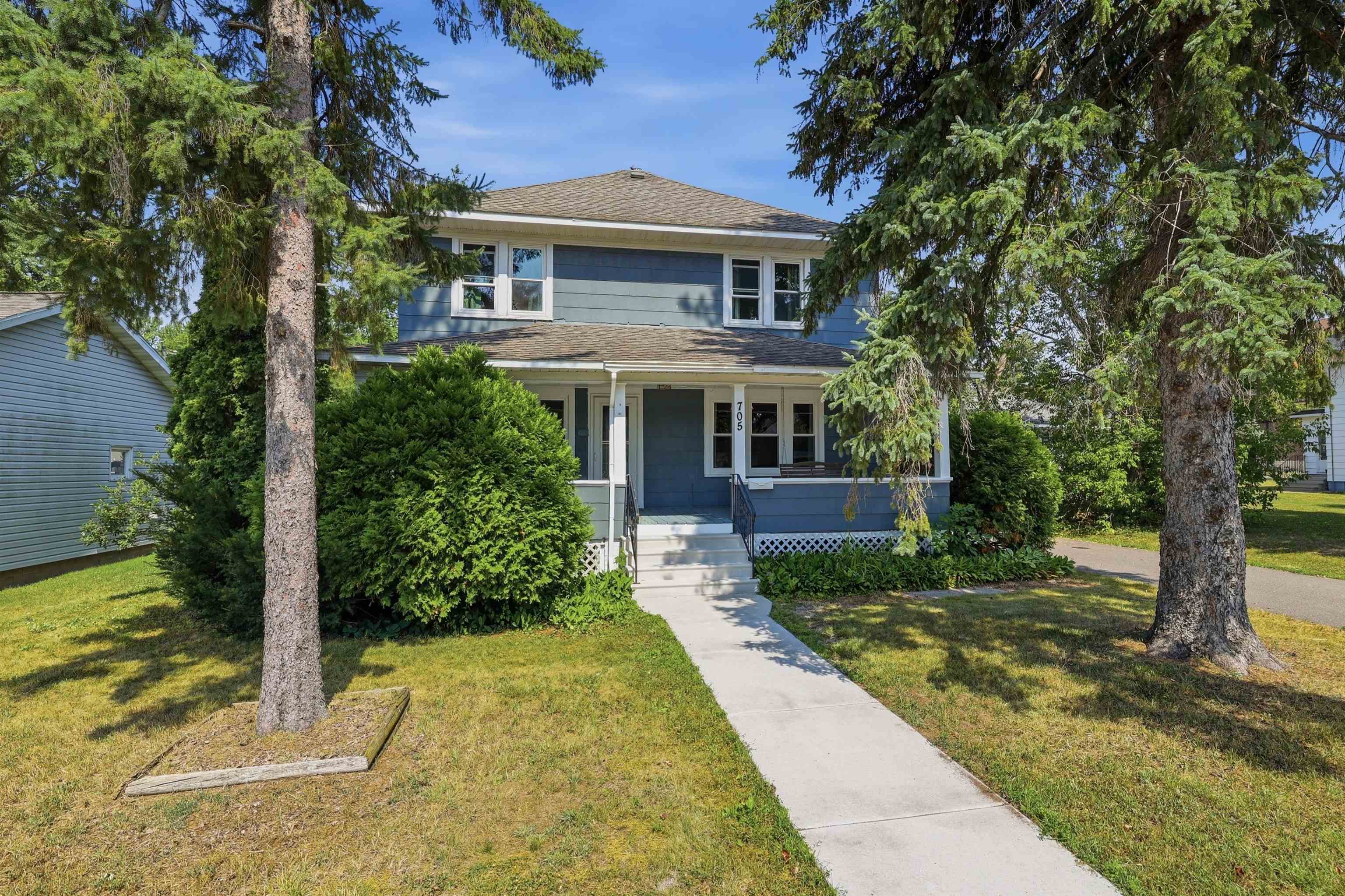 705 4th Street Property Photo 3